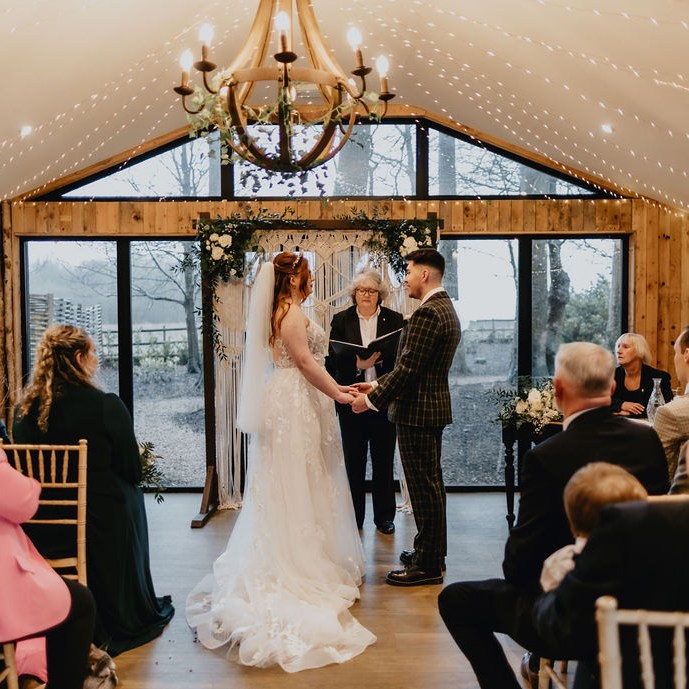 A venue that works with the seasons, not against them.
Indoor and outdoor ceremony options mean flexibility, flow, and peace of mind — whatever the weather decides.
One venue. Endless possibilities.
📷 @loisbrownphotography
#IndoorOutdoorWedding #KentWeddingPlanning #crownlodgekent #weddingceremony #destinationwedding #Kentwedding #Weddingphotography
