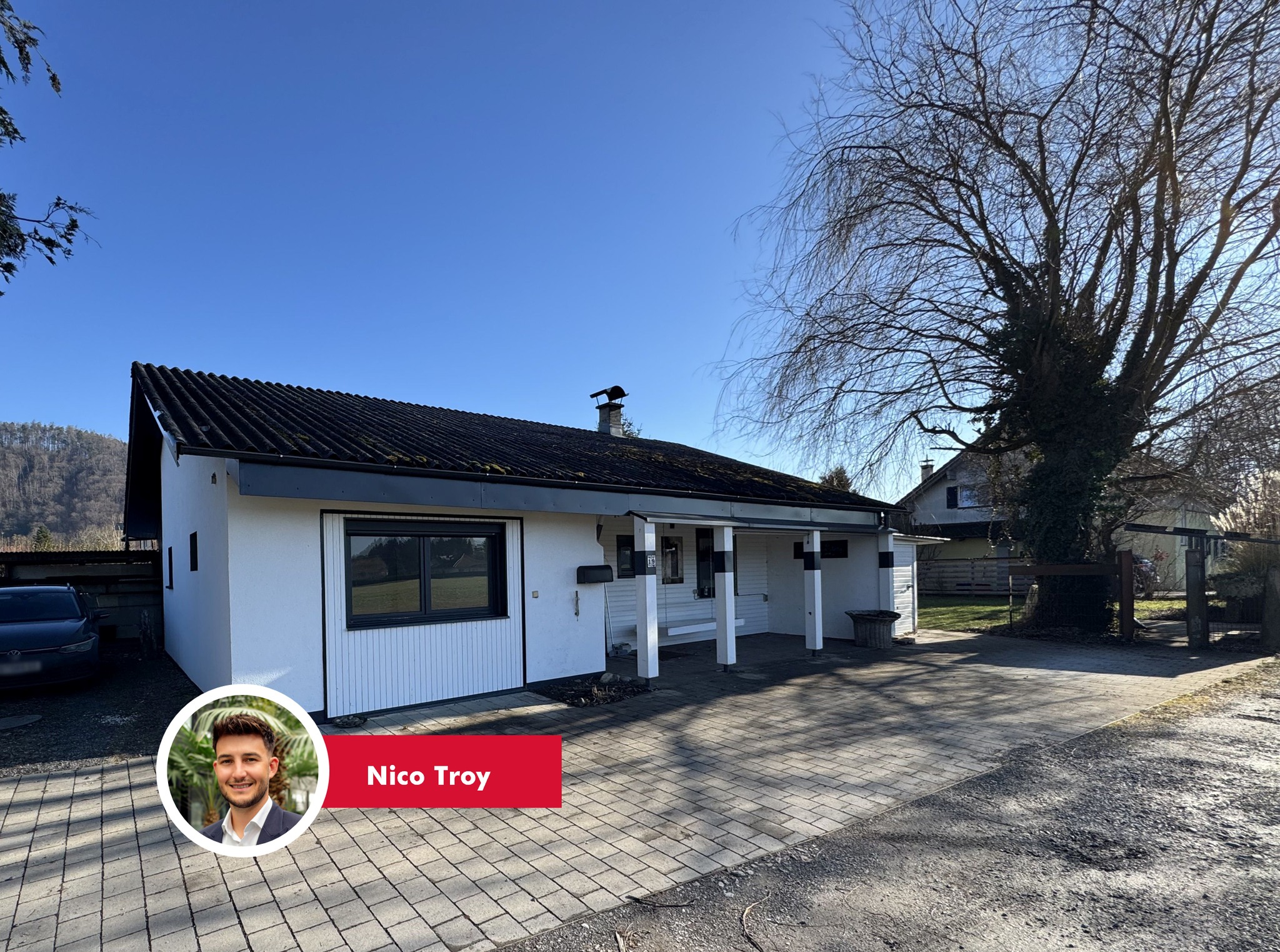 🏡 Einzigartiger Bungalow mit Charakter in Koblach zu verkaufen!
Am idyllischen Ortsrand von Koblach erwartet Sie dieser stilvolle Bungalow in besonders ruhiger Lage – direkt am Rande des weitläufigen Riedes. Genießen Sie einen unverbaubaren Ausblick auf die umliegende Bergwelt und erleben Sie naturnahes Wohnen mit höchster Lebensqualität.
✨ Ein Haus mit Stil und Raum für Ideen:
🪟 Offene, loftähnliche Architektur mit viel Potenzial
☀️ Großzügige Glasflächen für natürliches Licht und eine enge Verbindung zur Natur
🌿 Südseitiger Wintergarten als ganzjähriger Rückzugsort mit Blick ins Grüne
🌟 Kein Standard, sondern ein Haus mit Eigenart – perfekt für alle, die das Besondere lieben!
📅 Neugierig geworden? Vereinbaren Sie jetzt Ihren persönlichen Besichtigungstermin und entdecken Sie, ob dieser Bungalow zu Ihnen passt! Schreiben Sie uns einfach eine Nachricht oder rufen Sie an – wir freuen uns auf Sie! 📩📞
Nico direkt 📞+43 664 8247126 📨nico.troy@bb-immobilien.at oder 🌏https://www.bb-immobilien.at/haus-kauf/bb-25-01020
#Koblach #WohnenImGrünen #NachhaltigLeben #IndividualistenWillkommen #ImmobilienVorarlberg #Energieeffizient #HausAmWald #FreiraumFürIdeen #immobilien #realestate #hauskauf #rheintal #investment #vorarlberg #bodensee #immobilienvorarlberg #eigenheim #wohneigentum #bungalow