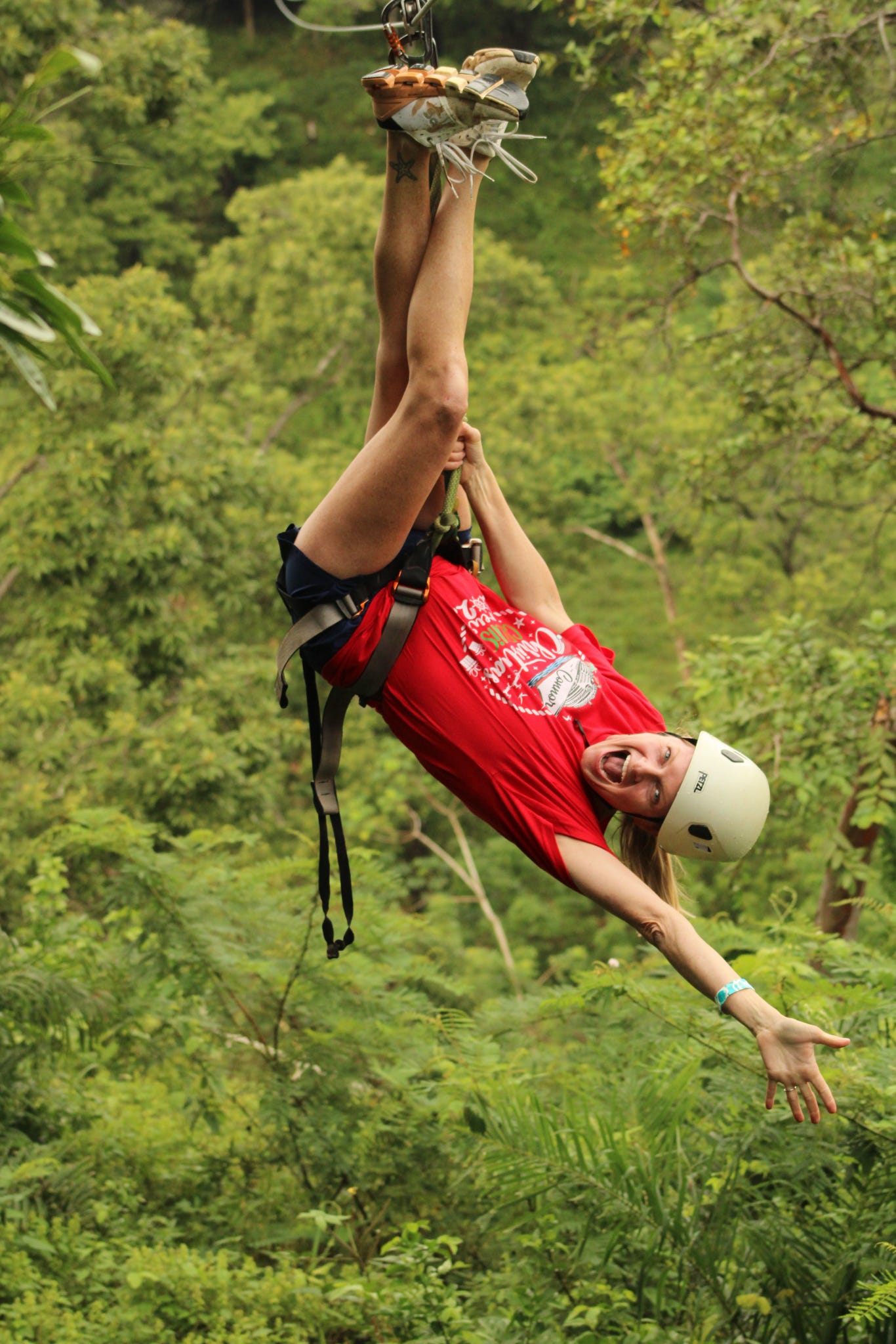Not sure what to choose in Roatán? You can Customize your day with us. 🌴
Our Custom Tours are designed for couples, families, and groups who want a safe, fun, and unforgettable experience—with a local team that truly cares.
📍 Best viewpoints
🐠 Snorkel spots
🍽️ Local eats
🛍️ Souvenirs & culture
🏝️ Beach time
Send us a message or click on the link and get started on building your own custom tour in Roatan: https://www.realdealroatantours.com/services-9
#RoatanHonduras #IslandTour #Roatan #ThingsToDoInRoatan #CruiseExcursions #custotomtours #Wetherealdeal
