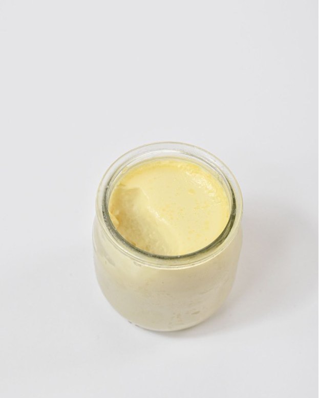 Ferme à la cuillère, fondante en bouche… le combo qu’on adore 🍮✨
Notre crème dessert vanille a cette texture généreuse qui se tient parfaitement… avant de devenir ultra onctueuse à la dégustation 🫠
#biochampslaiterie #crèmesessert #vanille #brebis #biodepuis1982 #ariegeoyrenees #madeinsudouest