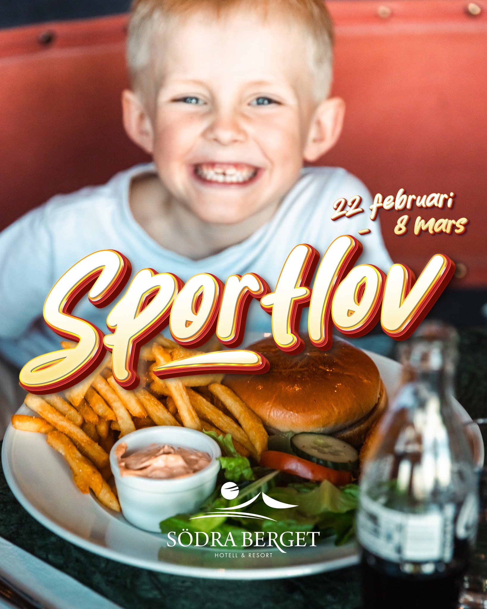 Sportlov på Hotell Södra Berget ❄️
Gör sportlovet till något extra! Checka in på höjden och njut av sköna familjedagar, bekvämt boende och aktiviteter för alla åldrar – med milsvid utsikt över Sundsvall.
👨👩👧👦 Familjevänligt boende
Bo i Superior Twin Room med dubbla dubbelsängar – perfekt för hela familjen och med en unik utsikt.
📅 Gäller ankomster: 22 februari – 8 mars
🎿 Våra sportlovspaket
Familjepaketet
Från 1 995 kr/rum (upp till 2 vuxna & 2 barn)
✔️ Övernattning
✔️ Generös frukostbuffé
Himlabadet-paketet
Från 2 195 kr/rum (upp till 2 vuxna & 2 barn t.o.m. 12 år)
✔️ 1 natt i familjerum
✔️ 1 dags entré till Himlabadet
NYHET! Strike Club-paketet 🎳
Från 2 195 kr/rum (upp till 2 vuxna & 2 barn t.o.m. 12 år)
✔️ 1 natt i familjerum
✔️ 1 aktivitet på Strike Club
💆 VIDA Spa
På VIDA Spa gäller åldersgräns 13 år.
Måndagar: Minimys för barn 4–12 år
⏰ 11.00–15.00 & 15.00–19.00
👉 Boka sportlovet nu – www.sodraberget.se/sportlov -platserna går åt snabbt!