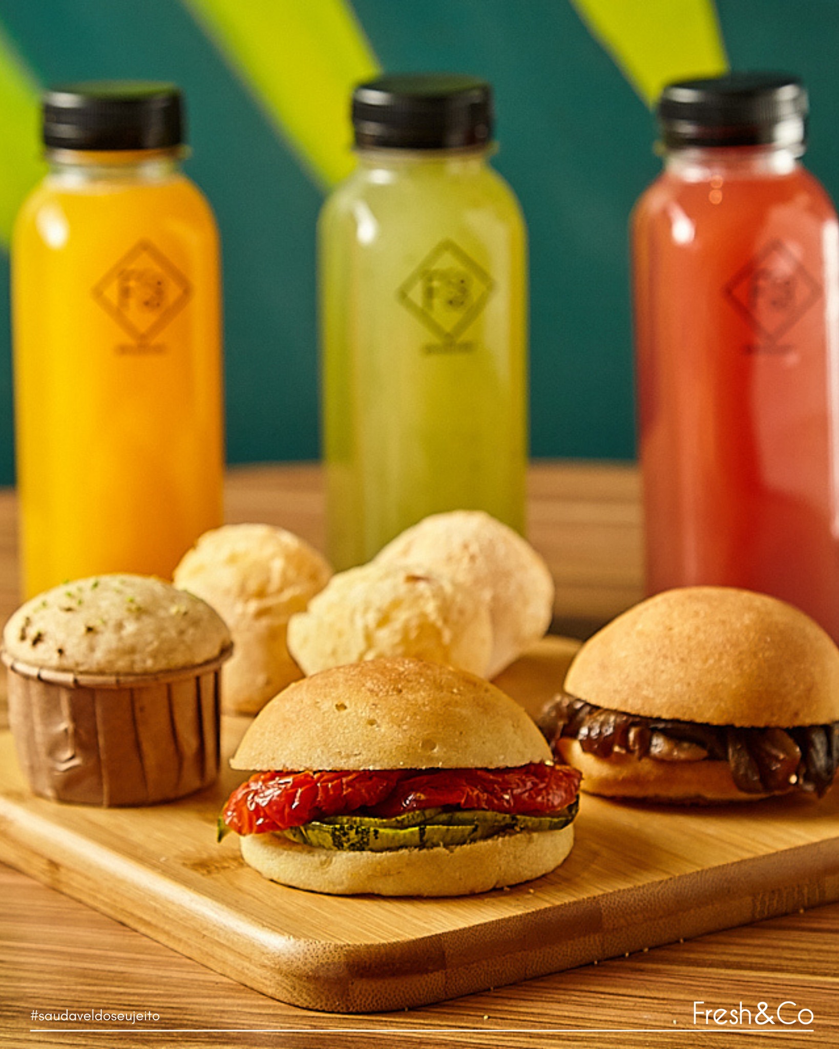 Sabores que surpreendem, cores que encantam e ingredientes que fazem bem.
O catering do Fresh&Co leva opções saudáveis, leves e cheias de personalidade para o seu evento, com lanches artesanais, bolinhos especiais e sucos naturais que transformam qualquer pausa em uma experiência deliciosa.
Seu evento pode (e merece) ser saudável do seu jeito. 🧡
Solicite o seu orçamento em nosso site: https://www.freshco.com.br/coffeebreak
#Fresh&Co #CateringSaudável #SaudávelDoSeuJeito