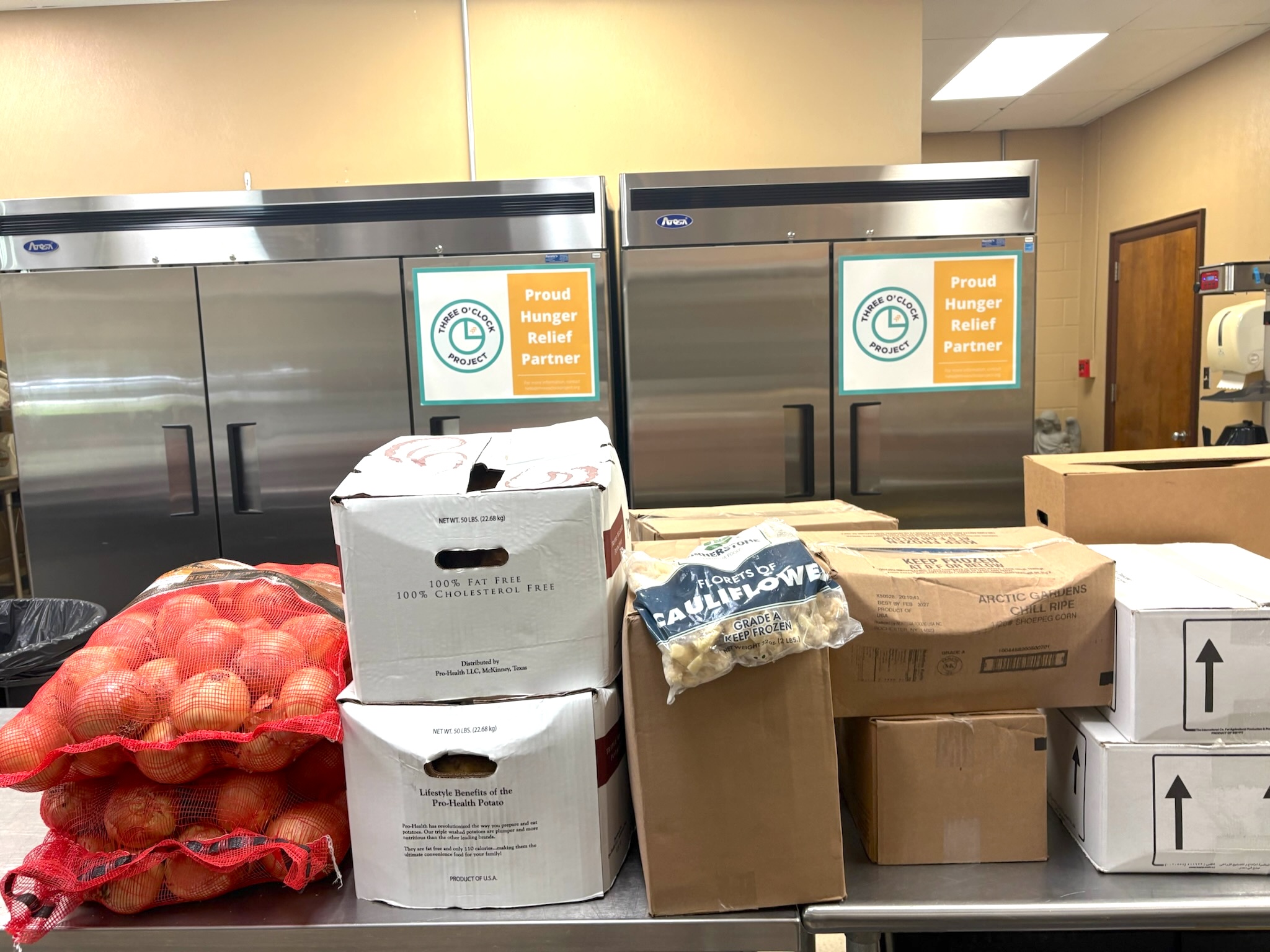 Every day, good food is thrown away while families in our community go without. At Three O’Clock Project’s Rescue Kitchen, we’re changing that story. By recovering surplus ingredients and transforming them into nourishing, chef-prepared meals for Baton Rouge, our kitchen is fighting hunger and food waste, side by side.
#batonrouge #threeoclockproject #rescuekitchen