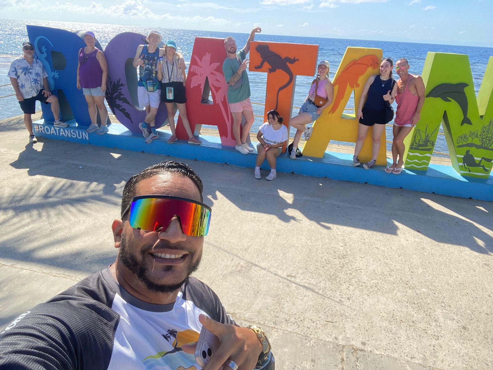Did you get your photo at the iconic ROATÁN sign yet?! 😍📸
Drop it in the comments—I’d LOVE to see your best pose! 🙌✨
If you don’t have one yet… that just means you need to come make it happen! 🌴🔥
Come tour the island with us, hit the best viewpoints, capture the must-have ROATÁN sign pic, and make memories you’ll be talking about forever.
#Roatan #RoatanHonduras #IslandVibes #VacationMemories #RealDealRoatanTours #BookYourTour #RoatanSign