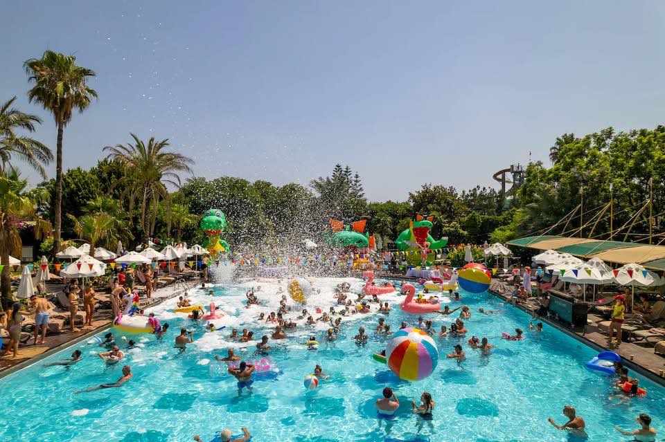 ☀️ Easter 2026 Family Sunshine in Antalya ☀️
7 nights All Inclusive from £4,369 total for a family of four.
Looking for a stress free Easter school holiday with guaranteed sunshine? This 5 star Antalya escape on Lara Beach is a brilliant option.
📅 31 March 2026
🌴 7 nights
🍹 All Inclusive
Stay at the 5 star Concorde De Luxe Resort, just minutes from Antalya Airport with direct access to a private sandy beach.
Think pools, beach days, endless food, entertainment for the kids and actual relaxation time for you. Short haul flight. Warm weather. Easy.
Package includes
✈ Direct flights with minimum 20kg baggage
🏨 7 nights in a Deluxe Double Room
🍽 All Inclusive
🚗 Private return airport transfers
Based on 2 adults and 2 children aged 2 to 11 years
From
Stansted £4,369 total
Glasgow £5,335 total
Manchester £6,295 total
Easter 2026 will book up quickly and prices are fluid. If this sounds like your kind of family break, let’s get it secured before it moves.
📞 07856 872978
📧 nctravel@travel-pa.com
🌍 www.nctravel.co.uk
#NCTravelUK #EasterHoliday #TurkeyAllInclusive