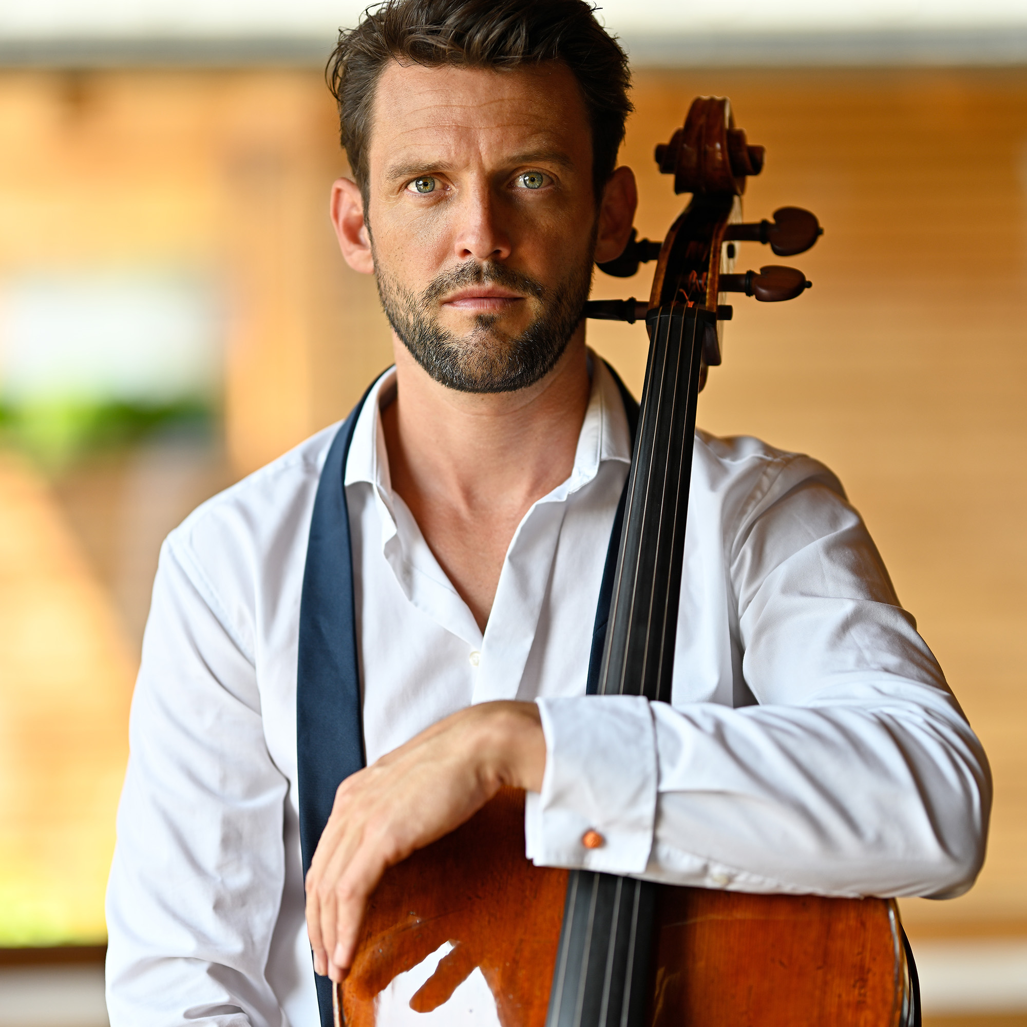 🎻 Musikalische Tiefe und große Emotion 🎻�
(English version below)
Mit Ausdruckskraft und feinem Gespür für Klang berührte Emanuel Graf (@emanuelgrafcellist) im vergangenen Jahr das Publikum. Wir freuen uns sehr, dass er auch 2026 wieder Teil von KlangBlickMomente sein wird.
🗓️ 12. September 2026�
📍 Großer Saal der Internationalen Stiftung Mozarteum, Salzburg
---
With expressive artistry and a deep sense for sound, Emanuel Graf moved the audience last year. We are pleased to confirm that he will return for KlangBlickMomente 2026.
🗓️ September 12th 2026
📍 Great Hall of the International Mozarteum Foundation, Salzburg