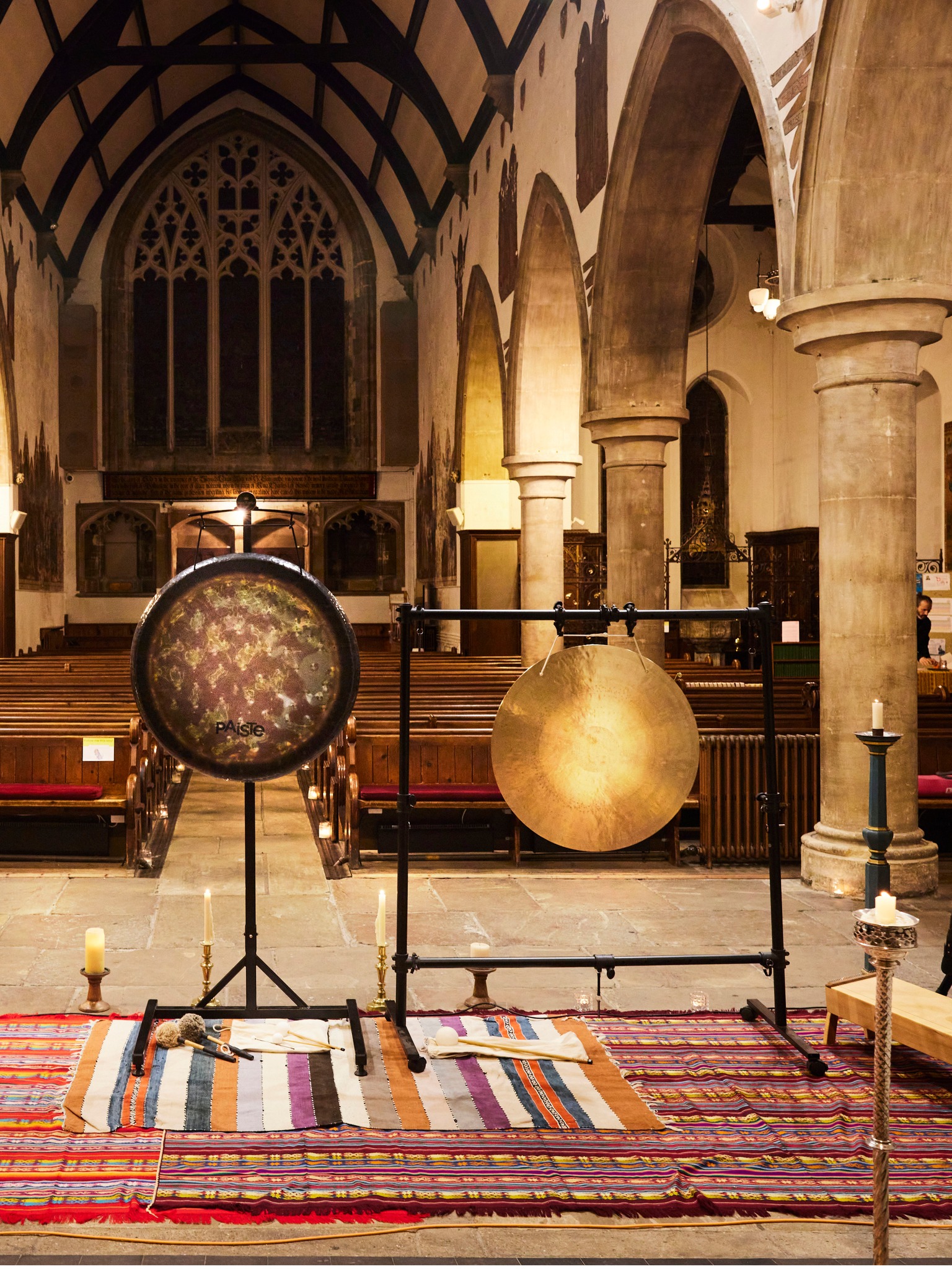 Weโre honoured to be documenting ๐ง๐ต๐ถ๐ ๐ฃ๐น๐ฎ๐ฐ๐ฒ ๐ ๐ฒ๐ฎ๐ป๐: ๐ฎ๐ป ๐ถ๐บ๐บ๐ฒ๐ฟ๐๐ถ๐๐ฒ ๐๐ผ๐๐ป๐ฑ ๐ฝ๐ถ๐น๐ด๐ฟ๐ถ๐บ๐ฎ๐ด๐ฒ ๐ผ๐ณ ๐๐ฒ๐ป๐โ๐ ๐ต๐ฒ๐ฟ๐ถ๐๐ฎ๐ด๐ฒ, a powerful project reimagining the tradition of pilgrimage through sound.
Rooted in themes of movement, belonging and displacement, the project journeys across 11 sites along Kentโs ancient pilgrimage routes, collaborating with artists and local communities to explore how landscapes hold memory.
Thank you to @soundemergence for inviting ๐ฆ๐ง๐จ๐๐๐ข ๐ฅ๐๐๐๐ฅ to photograph this remarkable process. Itโs a privilege to witness and capture a project that listens so carefully to place, history and collective imagination.
Special thanks also to founder @aceagrams and the partners @kentdownsnl, @englishheritage, the Dioceses of Canterbury and Rochester, @thehottin, @doverdc and @maisondieudover.
Photo 1 & 2: Church of St Mary. & St Eanswythe, Folkestone.
Photo 3: Minster Abbey (St Mary & Sexburga Church), Isle of Sheppey.
Photo 4: @onamatterpoetic at Church of St Mary. & St Eanswythe, Folkestone.
Photo 5: Church of St Mary. & St Eanswythe, Folkestone.
Photo 6: Minster Abbey (St Mary & Sexburga Church), Isle of Sheppey.
Photo 7: Church of St Mary. & St Eanswythe, Folkestone.
Photo 8: Minster Abbey (St Mary & Sexburga Church), Isle of Sheppey.
๐ธ @manuelvason / @studioradar_org
#ThisPlaceMeant #ArtsCouncilEngland #KentHeritage #StudioRadar