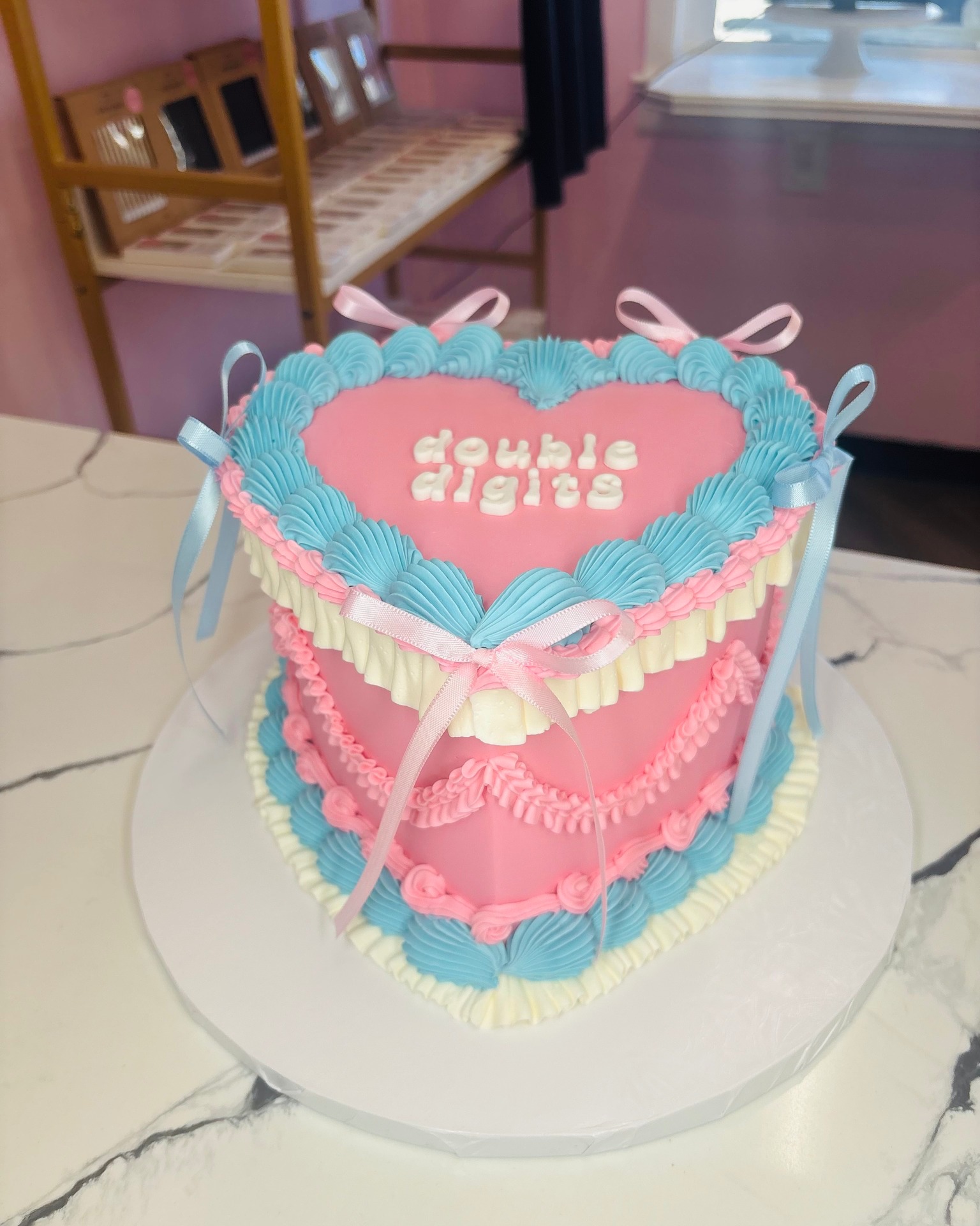 Double the digits, double the sweetness 💗🩵
This heart cake is all about the details with pink buttercream, vintage piping, delicate ruffles, and the sweetest bows to celebrate turning 10
#DoubleDigits #HeartCake #VintageCake #ButtercreamArt #BirthdayCake #NJCustomCakes #BergenCountyBaker