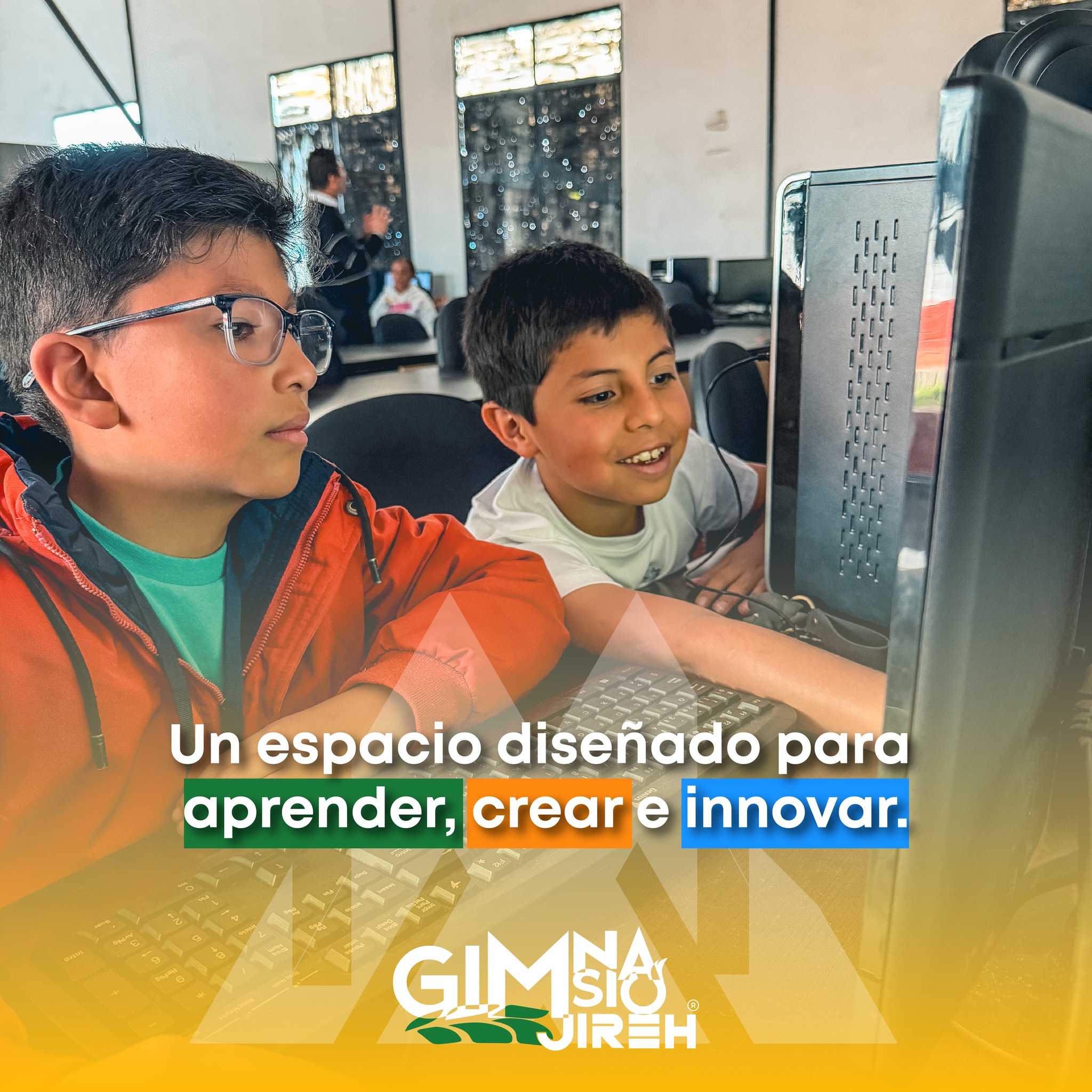 💻✨ Un espacio diseñado para aprender, crear e innovar.
Nuestra sala de cómputo es el lugar donde la tecnología se convierte en una herramienta para el futuro de nuestros estudiantes.
Formamos generaciones preparadas para los desafíos del mañana. 🚀