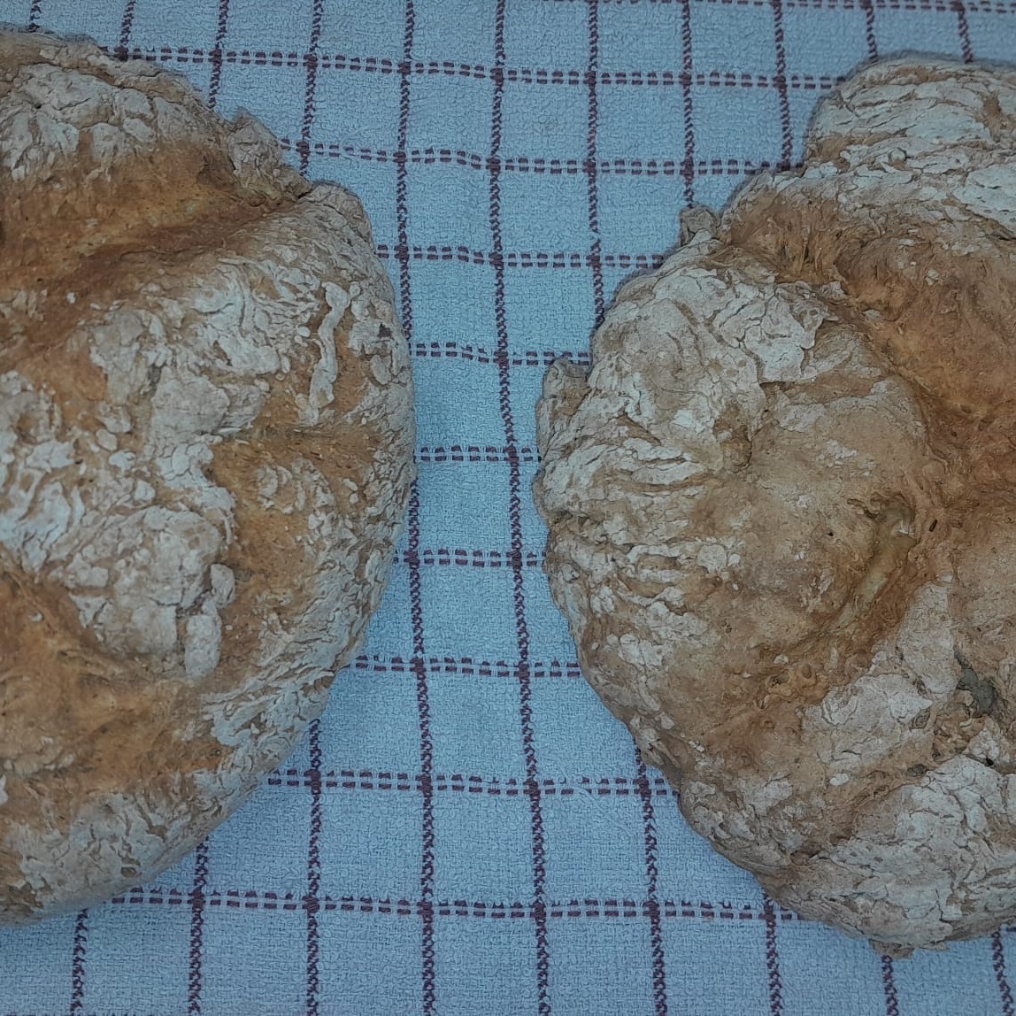 🧁 Baking at Yarn Social Club 🧁
Baking here in the club brings so many benefits. It provides therapeutic, multi-sensory stimulation that helps boost mood, reduce stress, and support cognitive function through memory recall.
There’s always plenty of knowledge shared — with the ladies on hand to offer tips and guidance, and the gentlemen more than happy to sample our efforts 😄🍪
A lovely mix of tradition, teamwork, and tasty results — just the way we like it at Yarn Social Club 💙
#CareBright #YarnSocialClub #BakingTogether #DementiaInclusive #MemoryMoments #Wellbeing