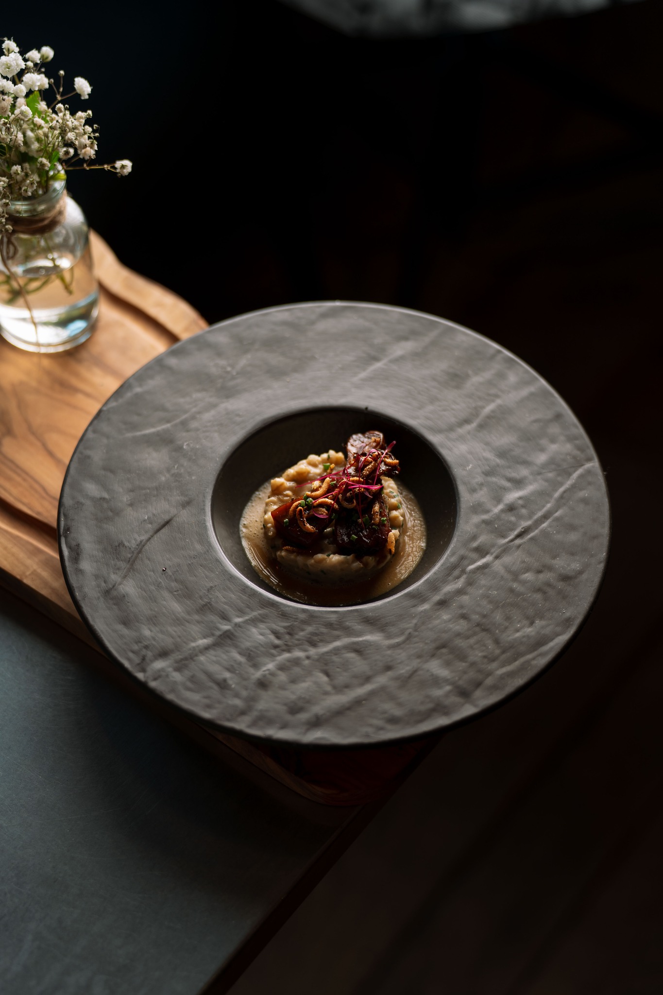 King Oyster Mushroom, Pearl Barley, Celeriac, Dashi (ve)
Deep, savoury flavours with a plant-based focus.
Thoughtful cooking that speaks for itself.
#thedogatwingham #top50gastropubs #wintermenu #vegandish