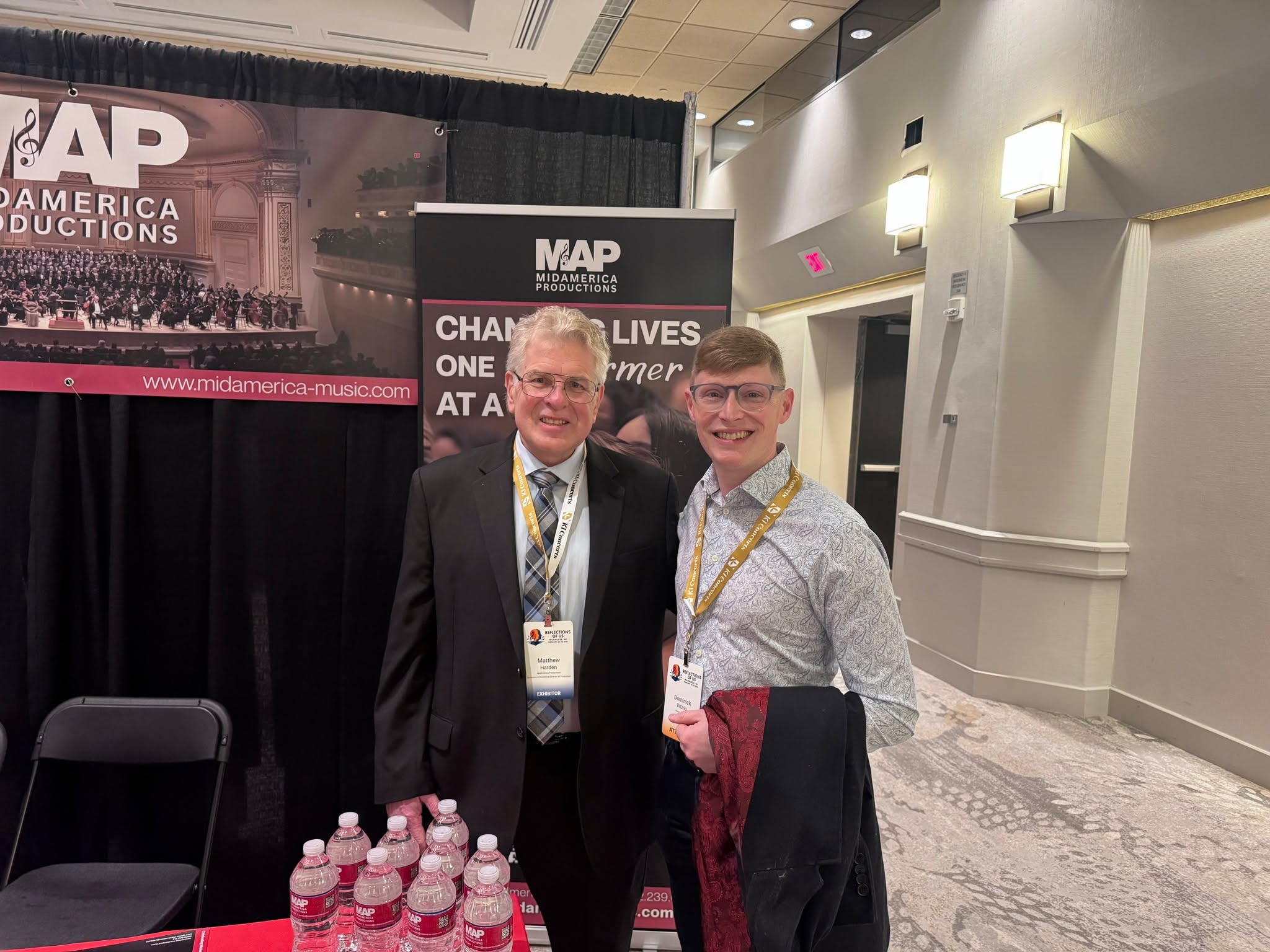 We love meeting conductors and composers at the ACDA Midwestern Region Conference in Milwaukee, WI
✨ Stop by Booth 206 to connect with the MidAmerica Productions team!
So grateful for these wonderful moments captured in photos:
Connor Hummel – 2027 Guest Conductor
Dominick DiOrio – Composer
Abbie Betinis – Composer
Thomas Blue – 2027 Guest Conductor
🎶 With MidAmerica Productions’
Matthew Harden – Conductor-in-Residence, Program Development Associate & Director of Production for MidAm International
Jonathan Mueller – Assistant Director of Program Development
Always inpired by conversations, collaboration, and the shared love of choral artistry.
#ACDA #ChoralMusic #acdamidwestern