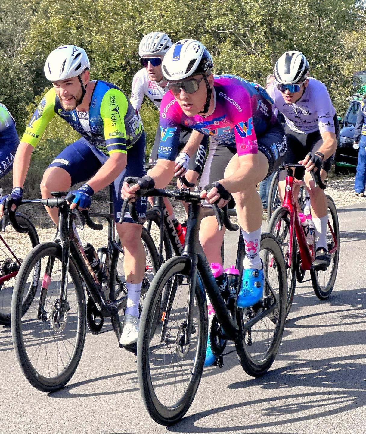 C'était un week-end de rentrée pour nos Mousquetaires avec deux courses de niveau Elite, avec le GP de Puyloubier et le GP d'Aix-en-Provence. Les deux jours ont permis à nos coureurs de s'étalonner ensemble sur ces compétitions de niveau national et d'en mesurer le niveau et les exigences, tant sur le plan individuel et que sur le plan collectif.
No pain, no gain...
Véranda et Verrière de France crealudiffusion eleclercauch sosparebrisepluslislejourdain ozarm_sport 21street_gaming jomasport groupama sonia.reflectin STSI chateausaintmartory GUIA kcocafe nvdp_bikefitting tbrsportperformance MC3M final__video SAS GEOFFRAY BISIAUX
teamnicemetropolecotedazur_
