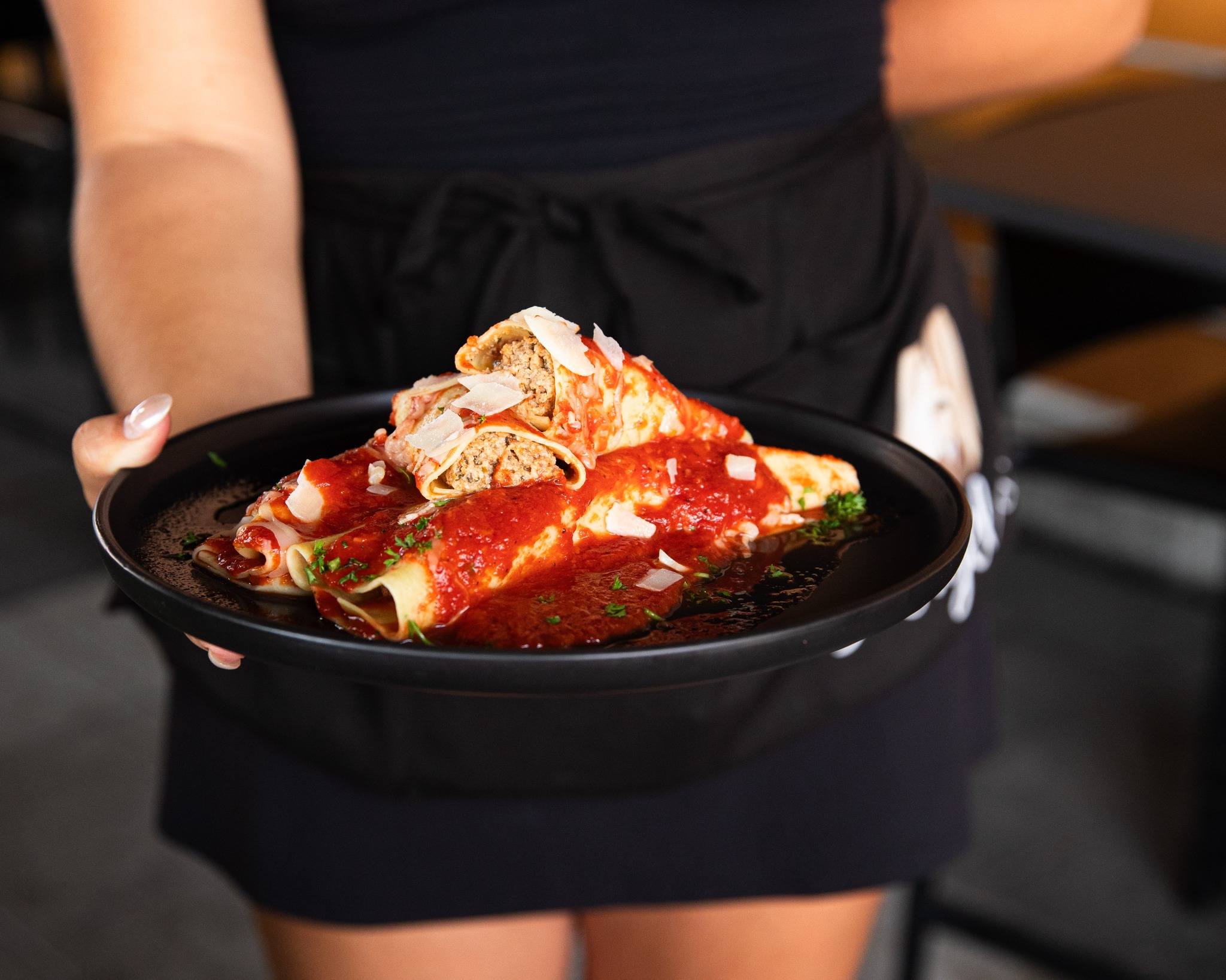 Offerts en table d’hôte, nos cannellonis maison sont un classique adoré dont vous ne pourrez vous passer.