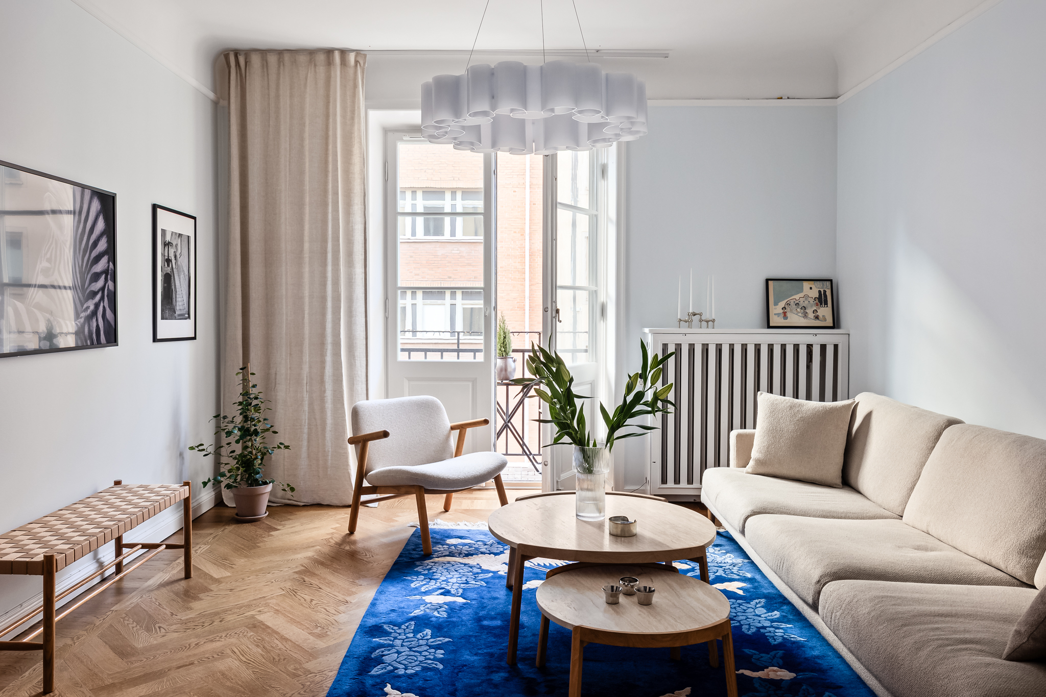 Dalagatan, Stockholm.
Fotad av @rbk_fotografi,
Redigerad av @chimli.se
.
.
.
#bostadsfotograf #stockholm #mäklarfotograf #interiorphotography #retusch #fastighetsfoto #interiordesign #scandinavianinterior #inredningsinspiration #homedecor #drömhem #interiorinspo #nordichome #interiörfoto #interiör #inredningsdetaljer #homestyling #interiordetails #homeinspo #realestatephotography #bostadsfotografstockholm #norrland #fastighetsfotograf #inredningsdesign #heminredning