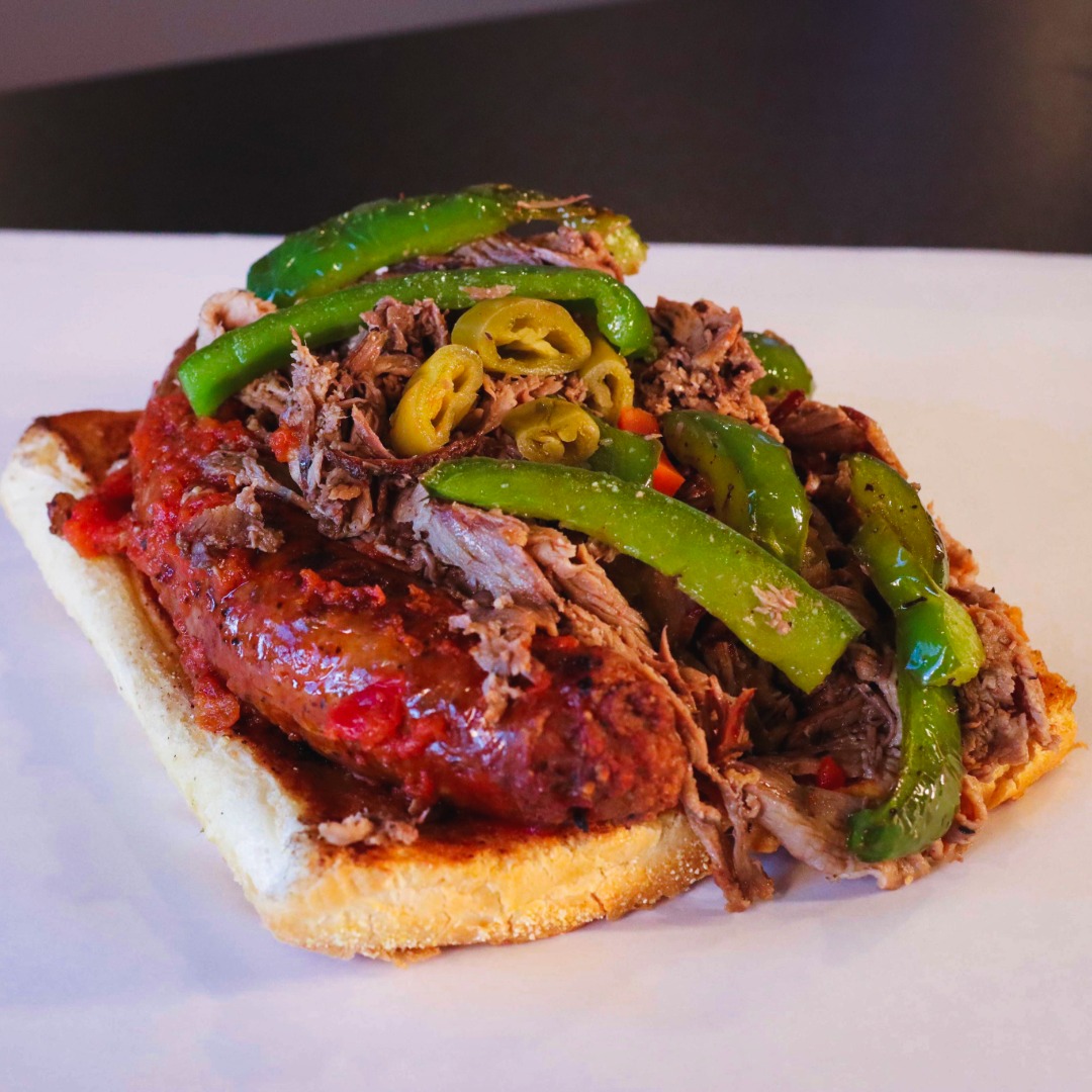 🚨 SANDWICH ALERT 🚨
Our Combo Beef & Grilled Italian Sausage is stacked, saucy, cheesy, and absolutely outta control 🤯🔥
🥩 Slow-roasted beef
🌭 Grilled Italian sausage
🍅 Marinara
🧀 Melted mozzarella
🌶️ Peppers on top
🧄 All on a garlic French roll
📍American Legion Thomas Hartung Post 1977
More Info ⬇
https://www.ponyexpresscatering.com
#ponyexpresscatering #ponyexpress #newlenoxillinois #beefandsausagecombo #tuesdaymotivation