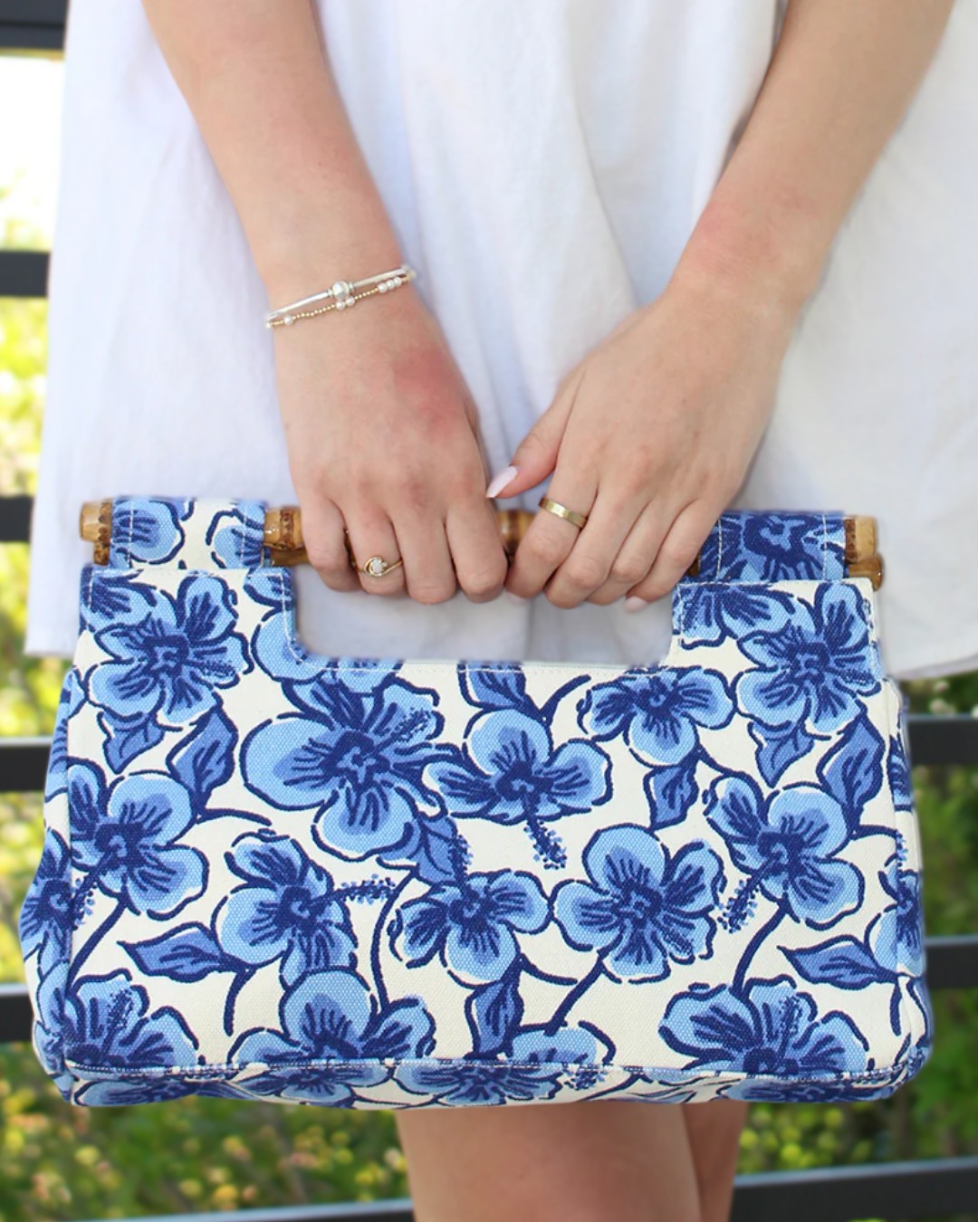 Bold. Tropical. Unforgettable.
The Blue Hibiscus Lilibridge Bamboo Clutch is your statement piece for sun soaked days and breezy island nights. With its vibrant hibiscus print and effortless silhouette, it carries just enough while saying so much.
#Lilibridge #CovetLifestyle #IslandStyle #StatementAccessory #ResortReady