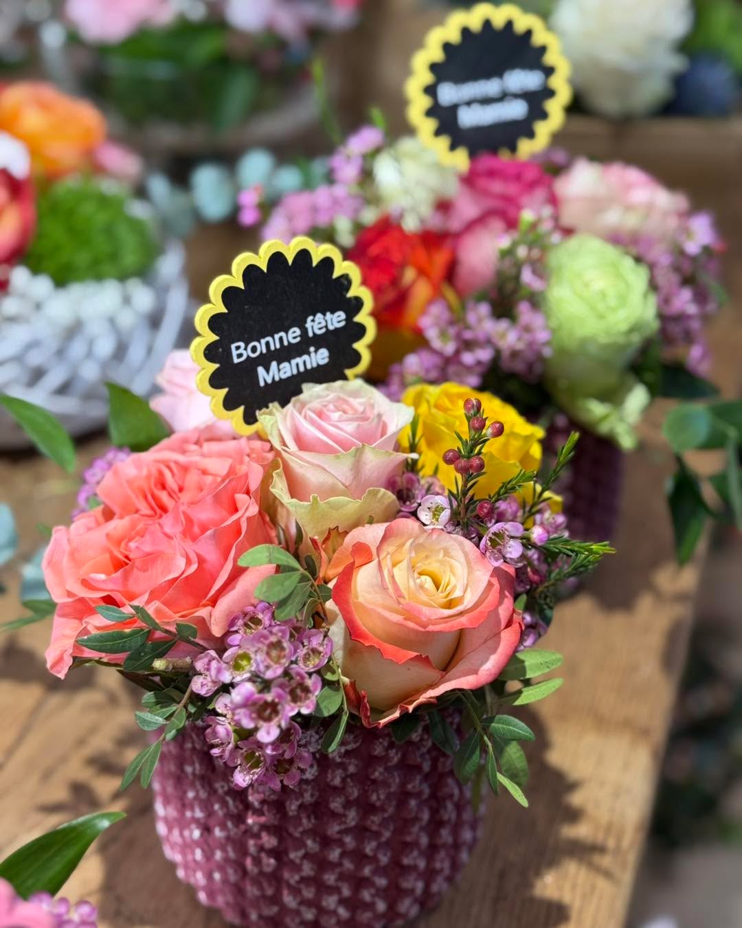Bonjour à tous ☺️🌸
🌸 Dimanche 1er mars, c’est la Fête des Grands-Mères 🌸
J’ai déjà préparé quelques compositions et bouquets pour gâter toutes les mamies 💐
Pensez à passer commande dès maintenant pour être sûr de faire plaisir !
🕘 Ouverture exceptionnelle
Samedi : 9h – 19h
Dimanche : 9h – 13h
Je vous souhaite une très belle journée 🌷