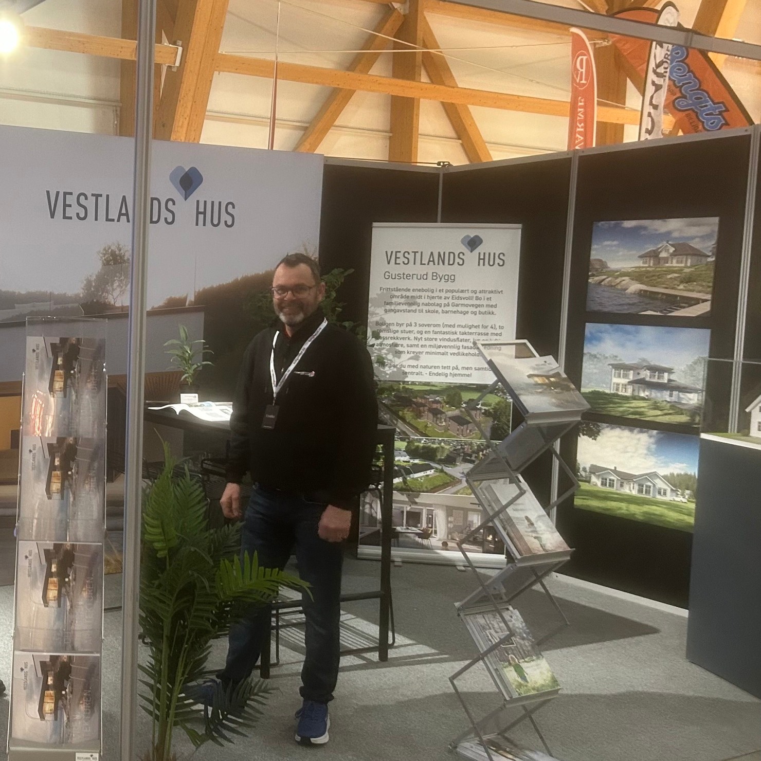 Boligmessa er i gang! 🙌
Du finner oss i Serviceavtale sammen med VestlandsHus Gusterud Bygg på X Meeting Point på Hellerudsletta. Kom innom for en hyggelig prat om bygg, oppussing og boligløsninger – vi er her hele helgen! 🏠
📅 27. feb – 1. mars 2026, stand E-19
Velkommen!