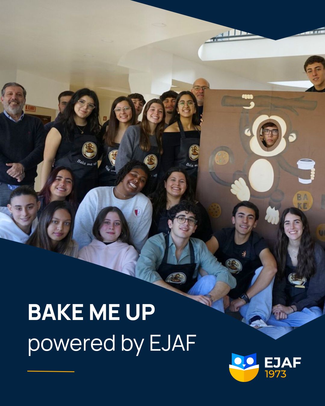 O 12.º ano de English & Economics juntou-se às turmas de Restaurante/Bar e Cozinha/Pastelaria para criar um espaço comercial inspirado na Starbucks e na energia de Wake Me Up Before You Go-Go, dos Wham!. 🎶☕
Resultado? Um conceito cheio de identidade, com cafés para todos os gostos e cookies simplesmente irresistíveis. 🍪✨
#EJAF #MomentosQueMarcam