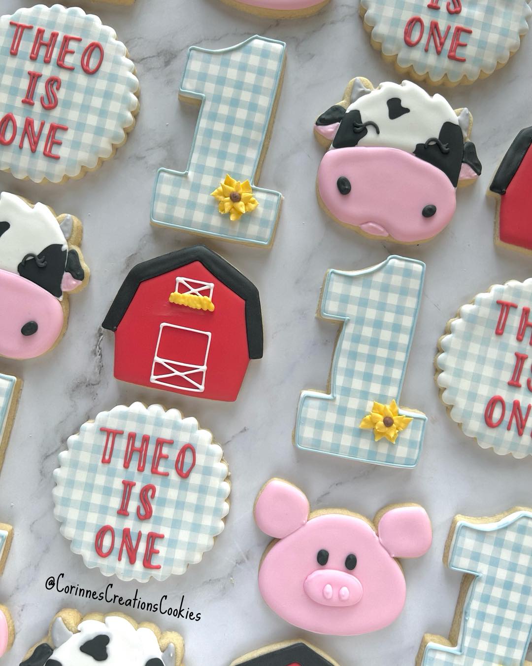 Farm themes are some of my favorites to make. I love the little sunflower accents too.
.
.
.
#firstbirthdaycookies #birthdaycookies #thewoodlandstxcookies #sugarcookies #firstbirthday #decoratedcookies #thewoodlandstx #customcookies #farmcookies #animals