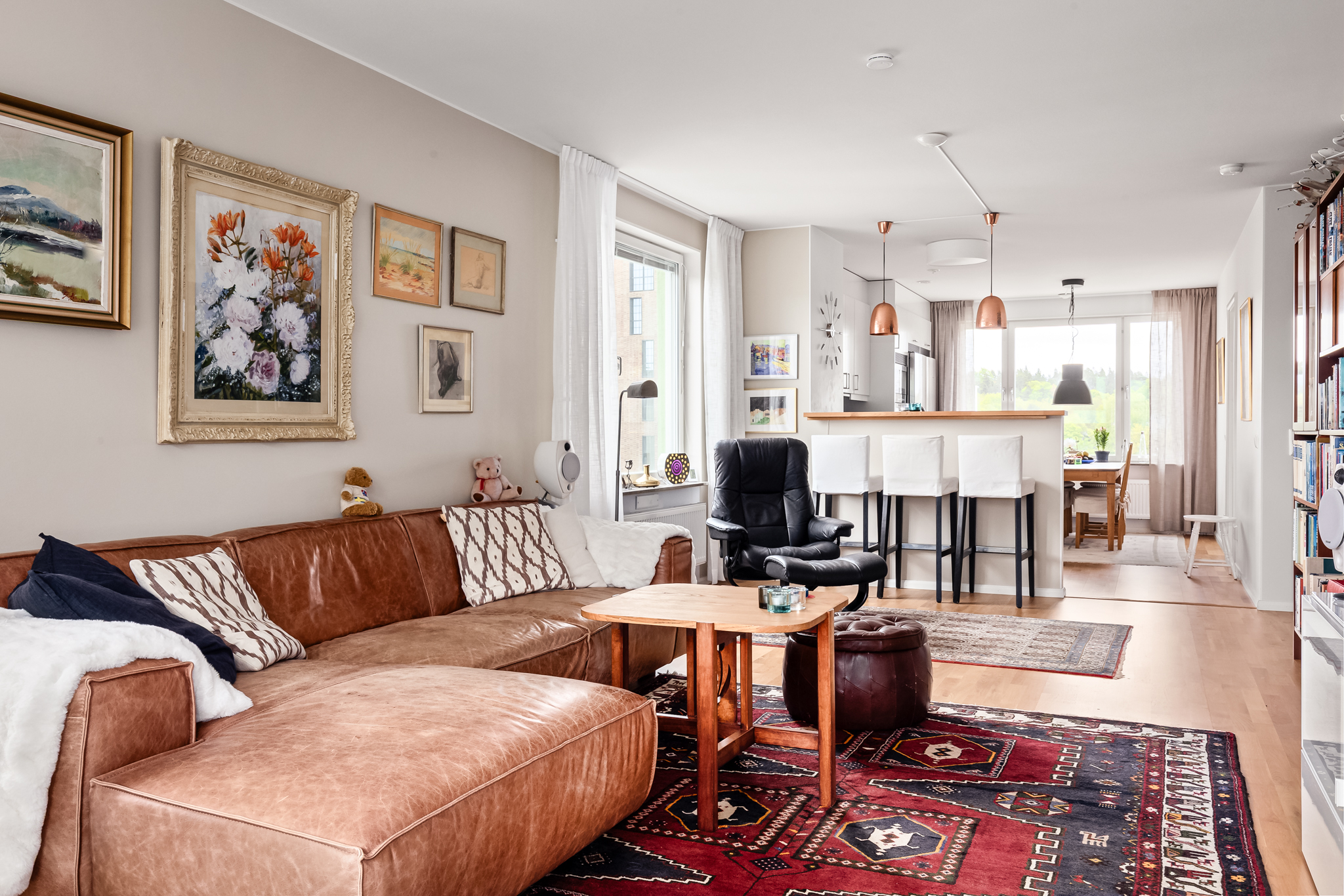 Nämndemansgatan, Stockholm.
Fotad av @rbk_fotografi,
Redigerad av @chimli.se,
För @maklaremilia, @erikolssonfastighetsformedling
.
.
.
#bostadsfotograf #stockholm #mäklarfotograf #interiorphotography #retusch #fastighetsfoto #interiordesign #scandinavianinterior #inredningsinspiration #homedecor #drömhem #interiorinspo #nordichome #interiörfoto #interiör #inredningsdetaljer #homestyling #interiordetails #homeinspo #realestatephotography #bostadsfotografstockholm #norrland #fastighetsfotograf #inredningsdesign #heminredning