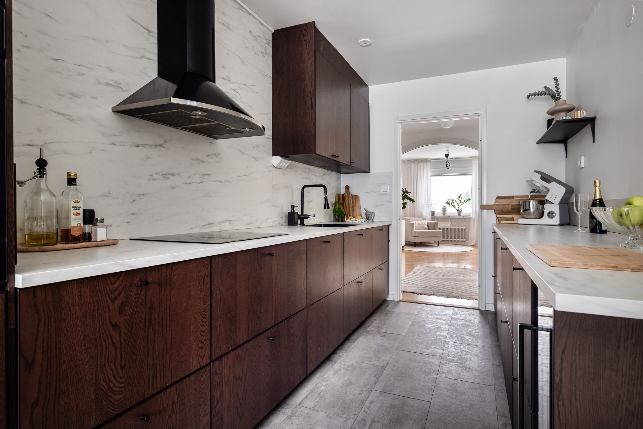 Mariehemsvägen, Umeå.
Fotad av @bildfab.se,
Redigerad av @chimli.se,
För @erikaonthemohv, @mohviumea
.
.
.
#bostadsfotograf #umeå #mäklarfotograf #interiorphotography #retusch #fastighetsfoto #interiordesign #scandinavianinterior #inredningsinspiration #homedecor #drömhem #interiorinspo #nordichome #interiörfoto #interiör #inredningsdetaljer #homestyling #interiordetails #homeinspo #realestatephotography #bostadsfotografumeå #norrland #fastighetsfotograf #inredningsdesign #heminredning