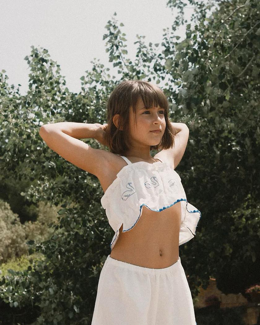 Light, soft and made for summer days 🦢🩵
Sold separately to mix and match your favourite Tiny pieces ✨
#irande #TinyCottons
#SummerKids #Kids
#kidsfashion #everydayeverywhere