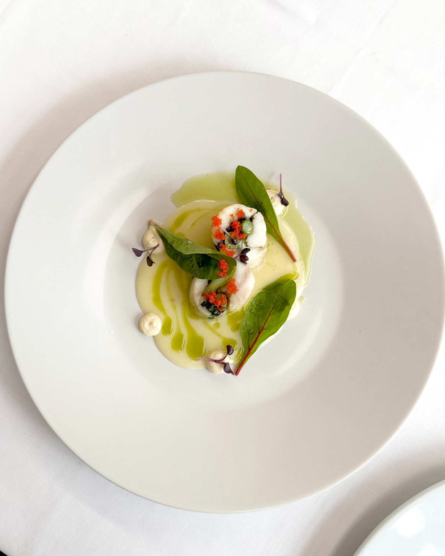 ✨ Ven y descubre nuevas sensaciones
Seguimos evolucionando nuestra propuesta con elaboraciones que nacen del mejor producto de temporada.
Nuevas creaciones que mantienen nuestra esencia: respeto por la tradición, precisión en la técnica y el fuego como identidad.
Te invitamos a descubrirlas en El Soto de Vulcano.
¡Ven y comparte buenos momentos con nosotros en El Soto de Vulcano!
El Soto de Vulcano 🔥
📍 Carril del Soto, 14. (Junto al paseo del Malecón)
📞 667 384 568 / 968 953 945
#ElSotoDeVulcano #NuevasIncorporaciones #ProductoDeTemporada #CocinaDeFuego #MurciaGastronómica #TradiciónYFuego #ReservaYa