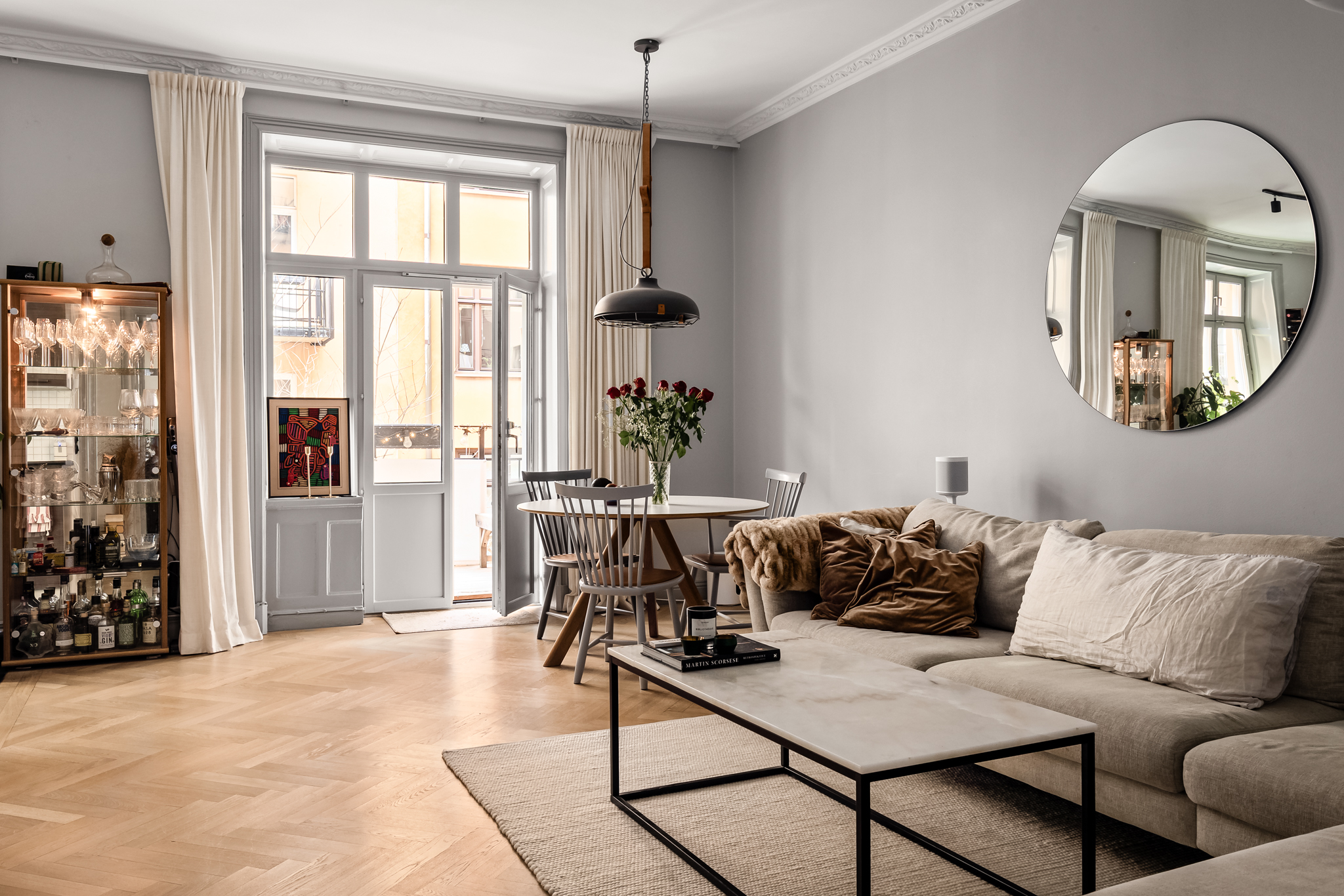 Scheelegatan, Stockholm.
Fotad av @rbk_fotografi,
Redigerad av @chimli.se,
För Oliver
.
.
.
#bostadsfotograf #stockholm #mäklarfotograf #interiorphotography #retusch #fastighetsfoto #interiordesign #scandinavianinterior #inredningsinspiration #homedecor #drömhem #interiorinspo #nordichome #interiörfoto #interiör #inredningsdetaljer #homestyling #interiordetails #homeinspo #realestatephotography #bostadsfotografstockholm #norrland #fastighetsfotograf #inredningsdesign #heminredning