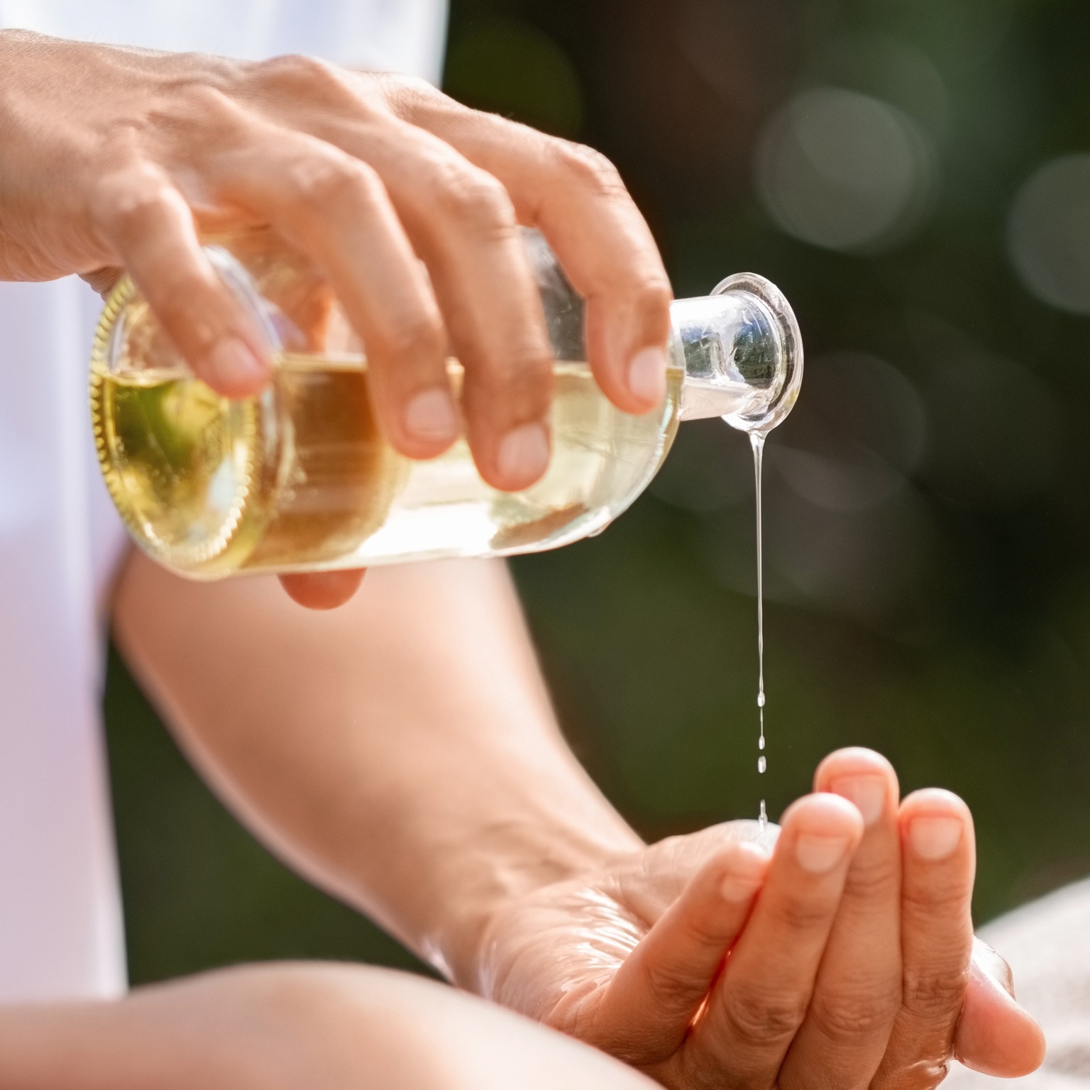 Discover how aroma and touch come together to support healing at Menditherapy.
In our new carousel, we pair one essential oil with one hands-on technique to show who benefits most, how the combination accelerates recovery, and simple steps you can take toward relief.
Visit https://tinyurl.com/menditherapy-aromatherapy to read more about Essential Oil for personalized self-care tips.
We look forward to supporting your wellness journey — especially friends in Montreal and Verdun.
Menditherapy
Massage Therapy Clinic in Montreal
www.menditherapy.com
Tel: 438.3472.883
#Menditherapy #HolisticHealing #MontrealWellness #PainRelief