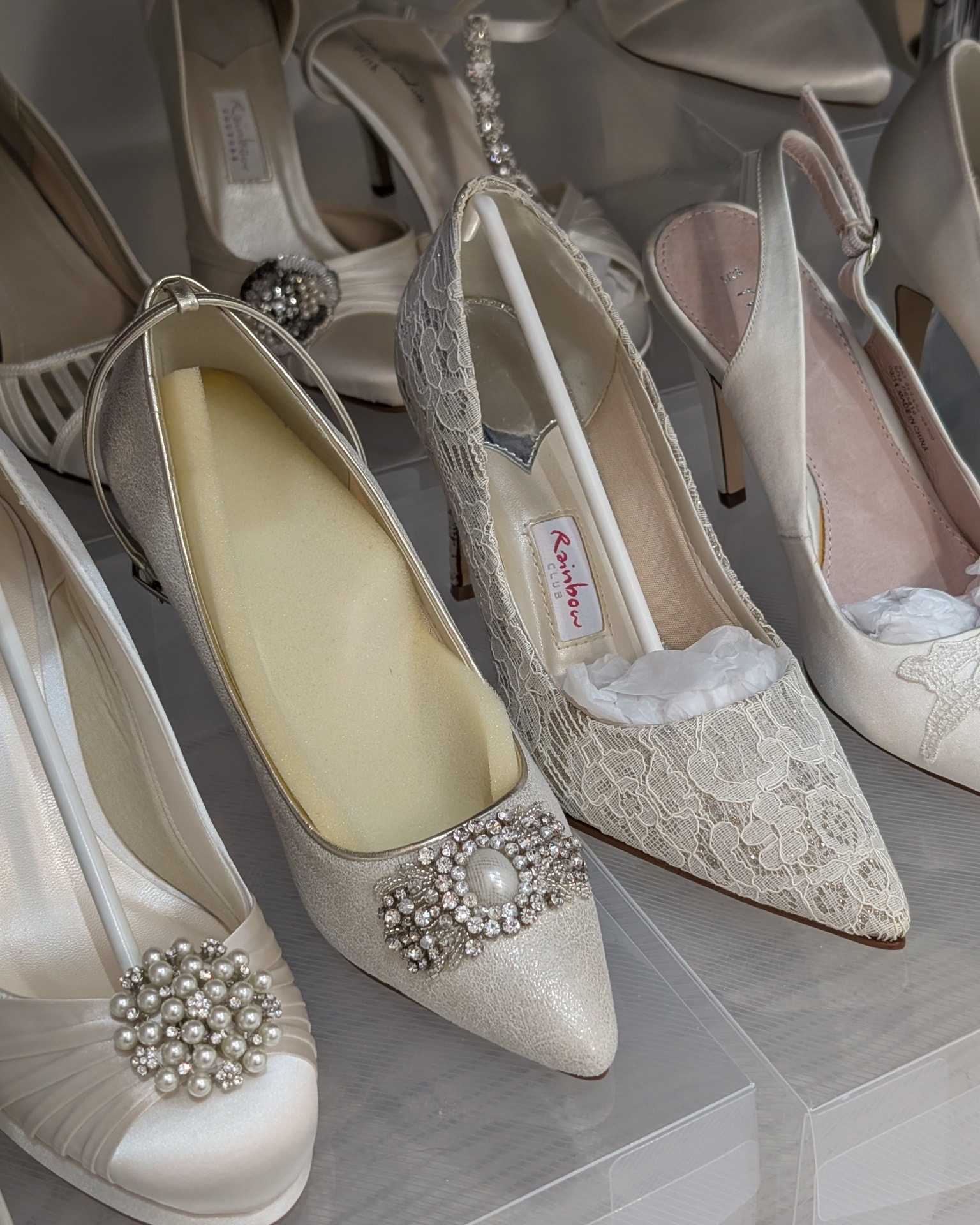 ✨👠 Bridal and Mother of the Bride shoes & accessories now available at The Little Dress Co. ✨
Shoes from £12
Bags from £10
Fascinators from £15
😍 We can't wait to see you! x
