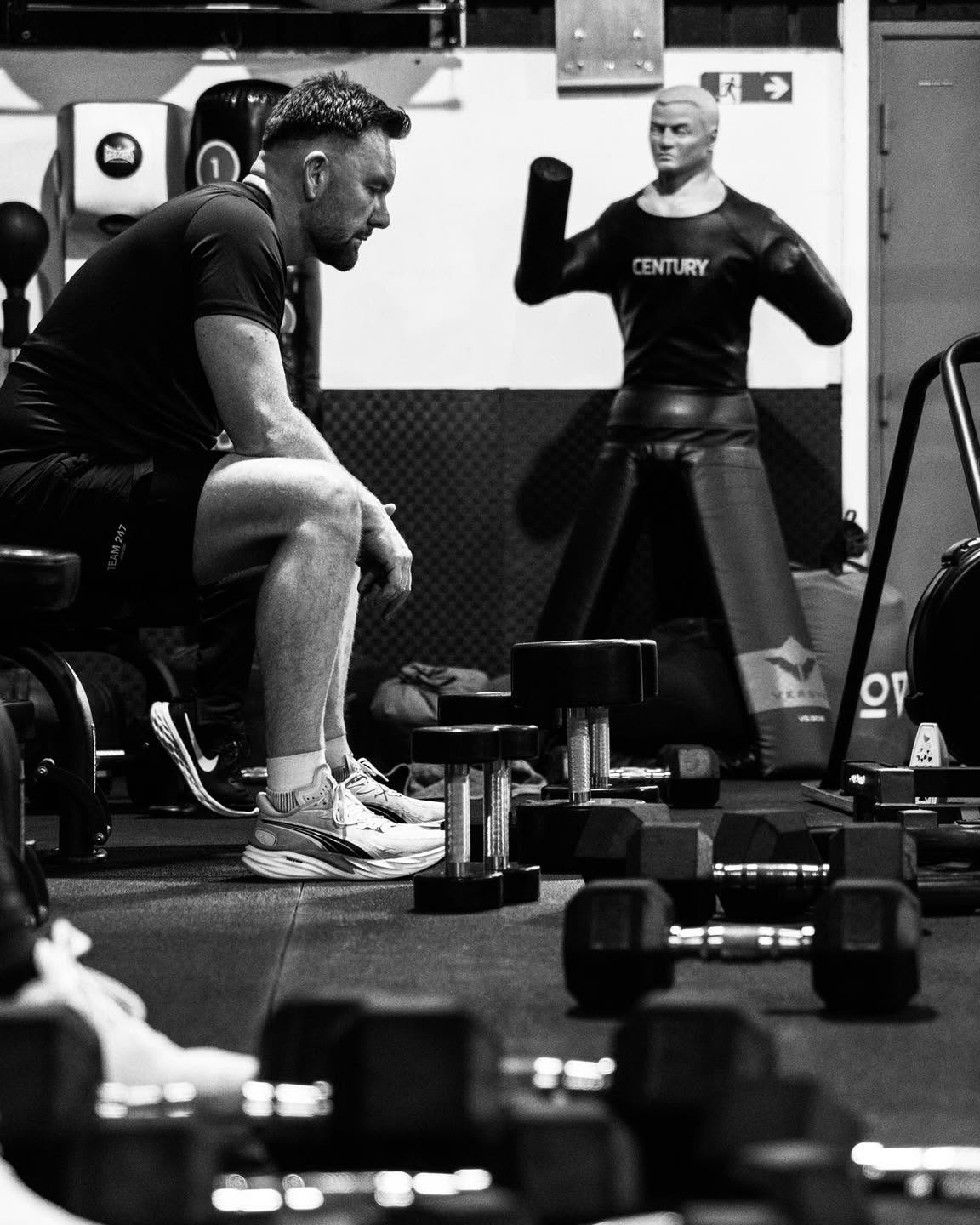 Everything you need to hit your goals…In one place.
A huge selection of weights and kit, a variety of classes to match how you like to train, and coaches with a real wealth of knowledge to guide you properly.
Whether you’re building strength, getting fitter, or training for Hyrox - we’ll help you do it with a plan, not guesswork.