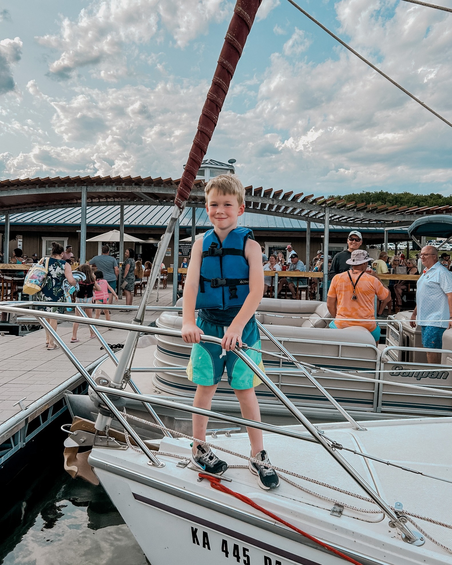 The best lake days start with convenience.
✔ Secure environment
✔ Slip-holder showers
✔ Slip-holder WiFi at the docks
✔ Full summer event lineup
Spring decisions make summer effortless. 📞 785-749-3222