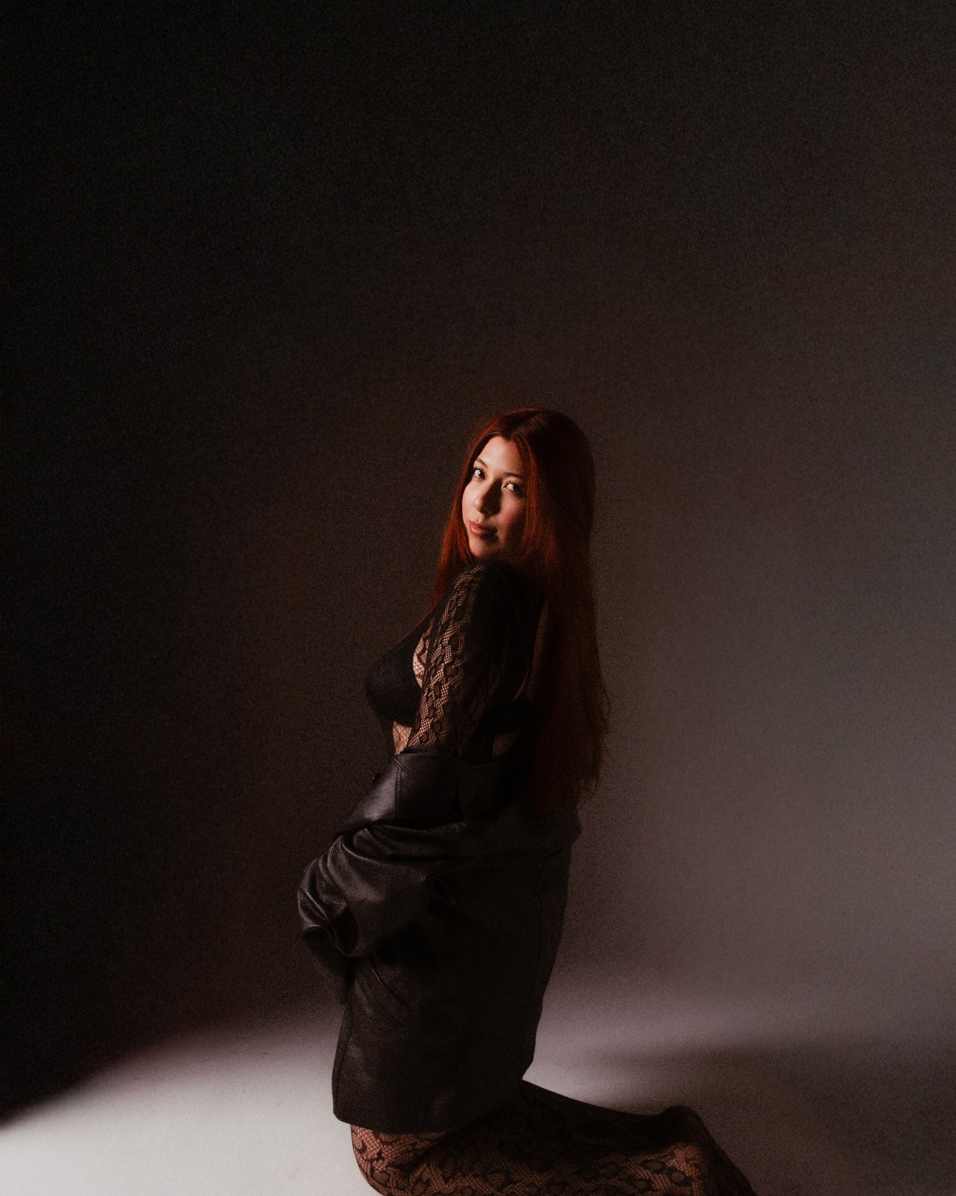 Modelaje/Boudoir Photoshoot...
Esta sesión fue minimalista, directa y sin distracciones.
Porque cuando hay actitud, no se necesita nada más.
El boudoir no es para alguien más.
Es para ti.
Para recordarte quién eres cuando te miras sin filtros.
📍 Sesiones en Cd. Juarez & El Paso
🔥 Dirección guiada paso a paso
📅 Agenda abierta
#boudoir #cdjuarez #elpaso