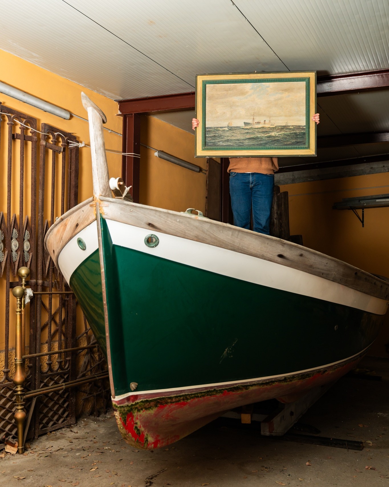 Out of water
Where the sea finds its way ashore.
#LBQuaquaro
#fineartboutique
____
#antiques #vintage #santamargheritaligure #sml #genova #liguria #italy #homedecor #design