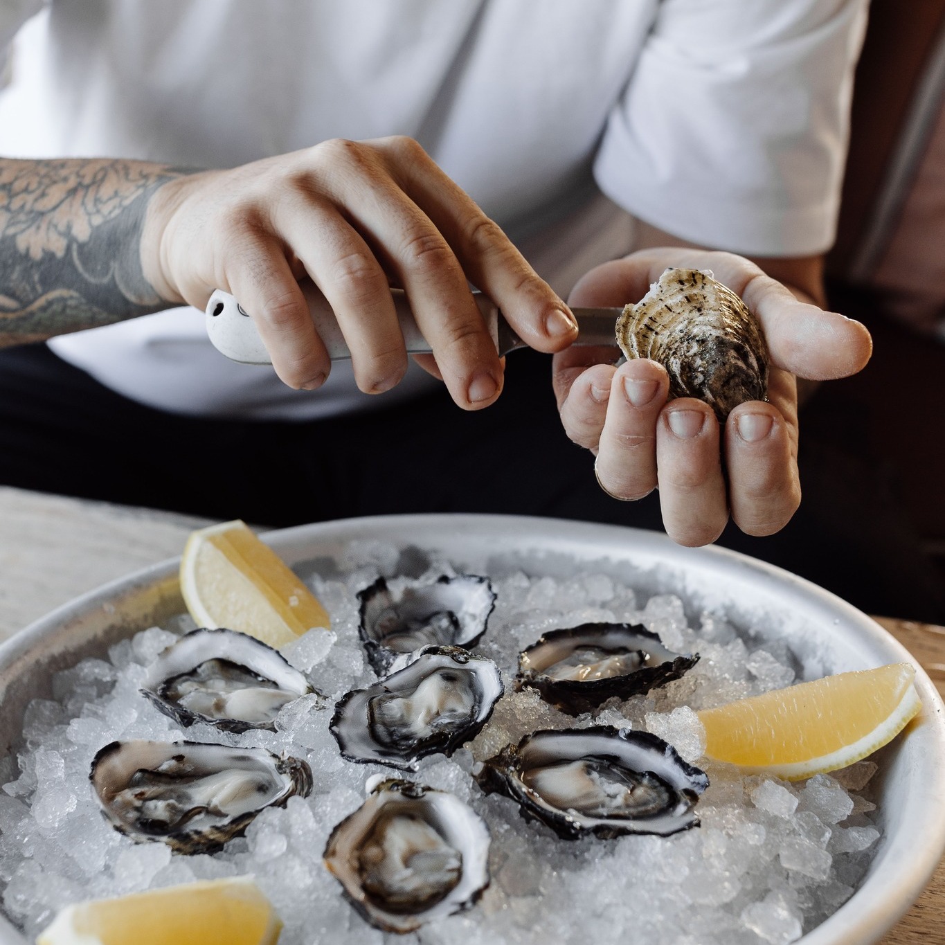 Balcony Bar & Oyster Co is Byron’s iconic heart — a wraparound‑deck institution where barefoot beachgoers, long lunches and sunset cocktails meet seafood‑forward plates and coastal Mediterranean flair. Housed in one of the town’s oldest heritage buildings, this restaurant has evolved with Byron’s rhythm while staying true to its welcoming, easy‑going spirit. Head Chef Stefano Farese brings heritage and heart to every dish, from freshly shucked oysters to signature linguine and vibrant seasonal sides. Read the full story via the link in bio and discover why this spot still sets the standard in Byron Bay ✨
Featuring @balconybyronbay
.
.
#ByronsIconicHeart #BalconyBarAndOysterCo #ByronBayEats #NorthernRiversNSW #CoastalDining #SeafoodLovers #EatLocalByron #ByronBayLife #LocaleMagazine