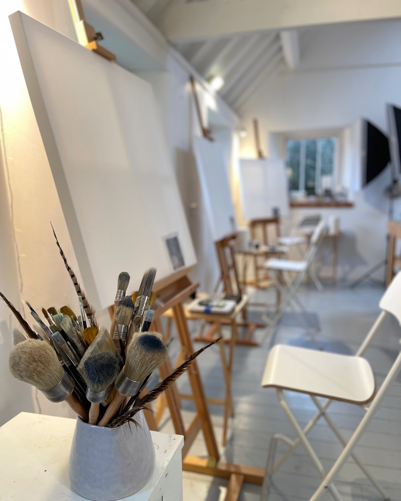 Well… as usual, I’ve been consistently inconsistent on here 🤦🏻♀️
There’s so much to fill you in on I almost don’t know where to start…
Some of you eagle-eyed followers may remember I shared snippets back in January of my very first 2-Day Large Canvas Workshop at my studio in Long Dean, Wiltshire.
And I can’t quite believe I’m saying this… but it was almost two months ago now!
It’s taken me this long to share it with you!
Three artists.
Two full days.
One very large canvas each.
And the most lovely, relaxed atmosphere.
Tomorrow I’ll share what we created… 🤍
#wiltshireartists #artworkshop #acrylicartistsofinstagram #timeoutwiltshire #mindfulcreativity #ukartist #acrylicart #acryliconcanvas #acrylicpaintings