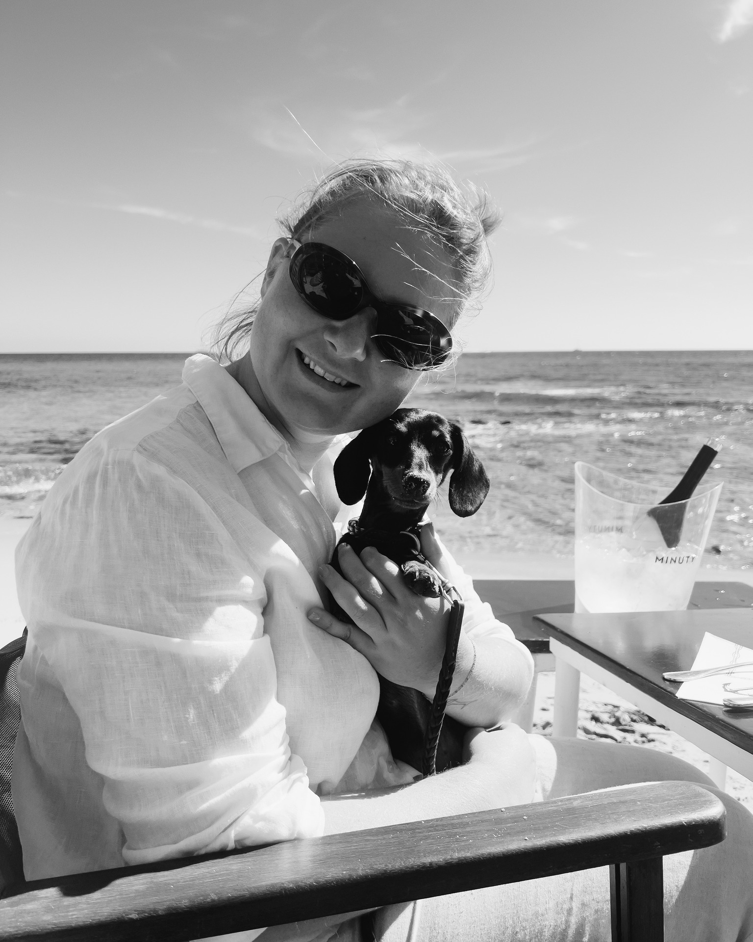 The face behind Omeshorn Marketing.
Hi, I’m Lonneke, a multilingual content marketer based in Monaco, working between Lech and the South of France.
With an international upbringing and almost six years of being self-employed, I bring both structure and creativity to the brands I work with. Before starting Omeshorn Marketing, I worked in a corporate role as an Online Marketing Manager for an e-commerce company, which means I understand both the strategic and the practical side of digital marketing.
With Omeshorn Marketing, I support clients with organic social media management, copywriting for newsletters, marketing materials and translations. Always tailored to your needs, always personal.
I studied International Wine Business (which explains the food & wine enthusiasm), I have a soft spot for beautiful hospitality concepts, and I love dachshunds.
If you’re a Monaco-based business looking for digital marketing support, feel free to get in touch.
#socialmediamanager #socialmediamanagement #socialmediamarketing #contentmarketing #hospitalitymarketing