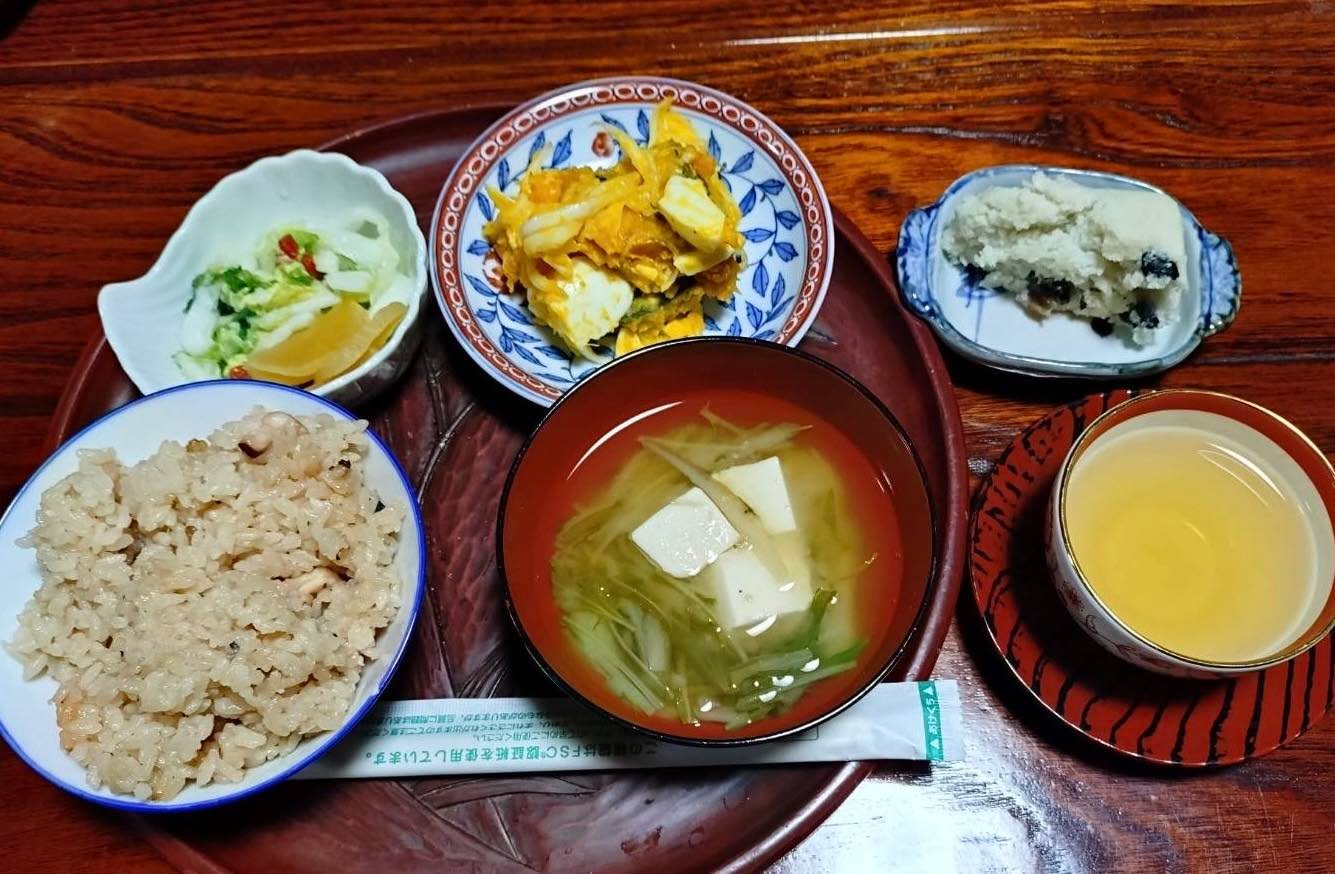 本日の寺飯です
