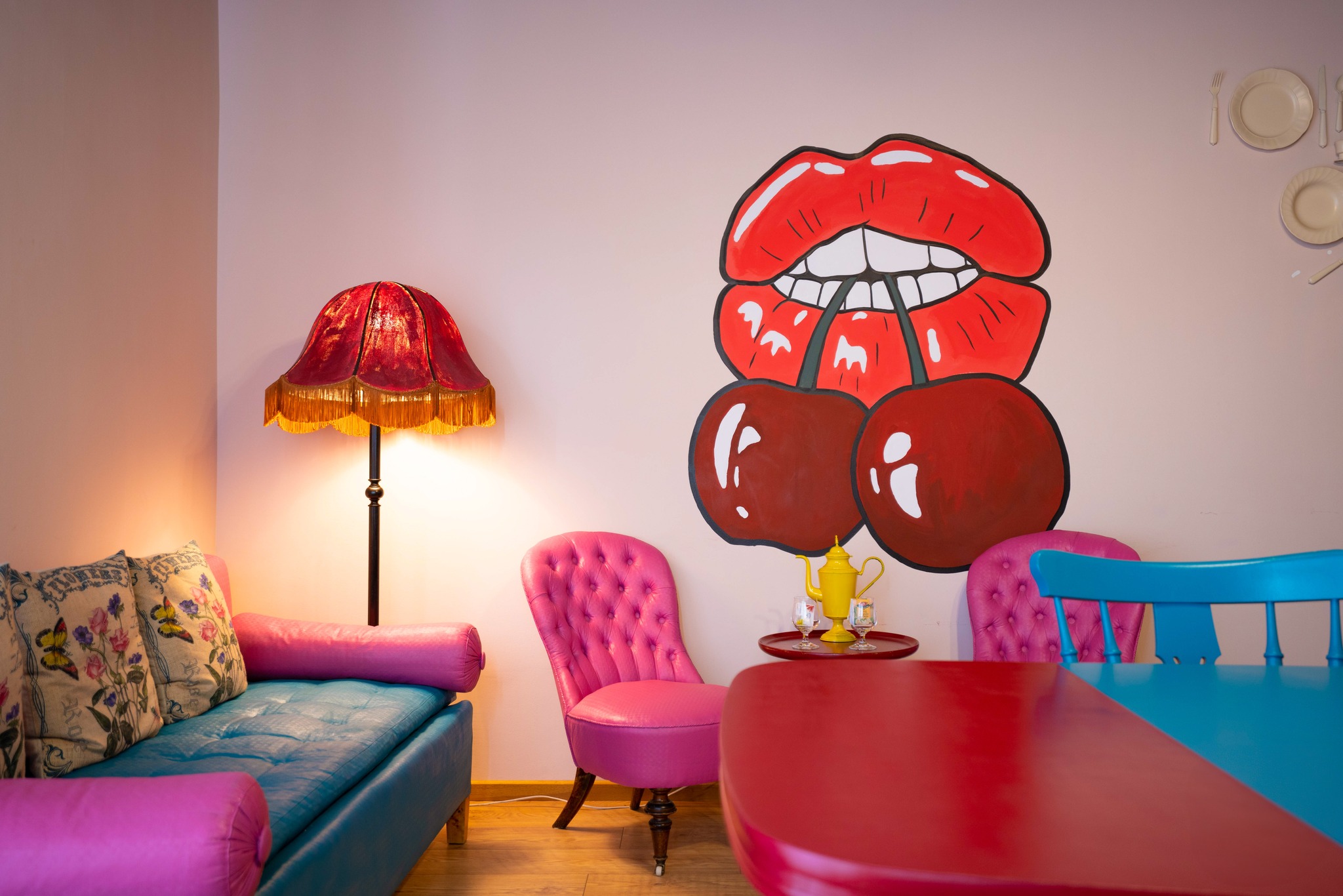 La Arte nu există reguli rigide. Poți veni pentru liniște totală sau pentru distracție. Poți rezerva doar cazarea sau poți adăuga experiențe care să-ți completeze șederea. Fiecare vizită poate fi diferită — pentru că tu decizi cum vrei să o trăiești.
.
.
#TuAlegi #ArteExperience #StayYourWay #CazareCuStil #VacanțăPersonalizată #TravelRomania #BoutiqueHotelVibes #TușnadVibes #RelaxSauDistracție #ExperiențeUnice