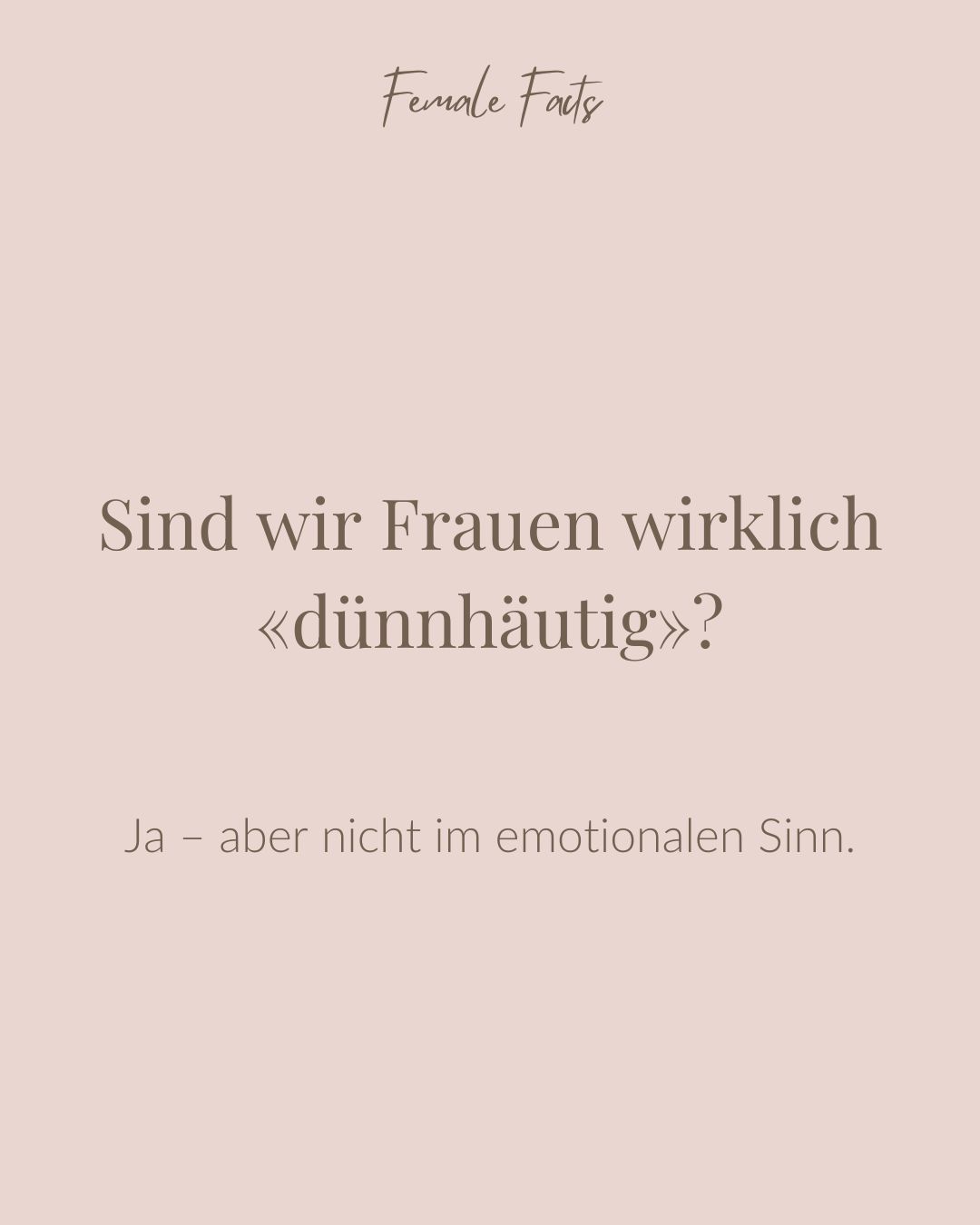 Der Ausdruck «dünnhäutig» wird oft im emotionalen Sinn verwendet.
Tatsächlich ist Frauenhaut biologisch dünner als die Haut von Männern.
Dadurch reagiert sie sensibler auf hormonelle Veränderungen, Stress und Umweltfaktoren.
Auch Prozesse im Körper – zum Beispiel im Darm – können sich auf die Haut auswirken.
#frauenheilkunde #frauengesundheit #femalehealth #hautundhormone #naturheilkunde #darmgesundheit