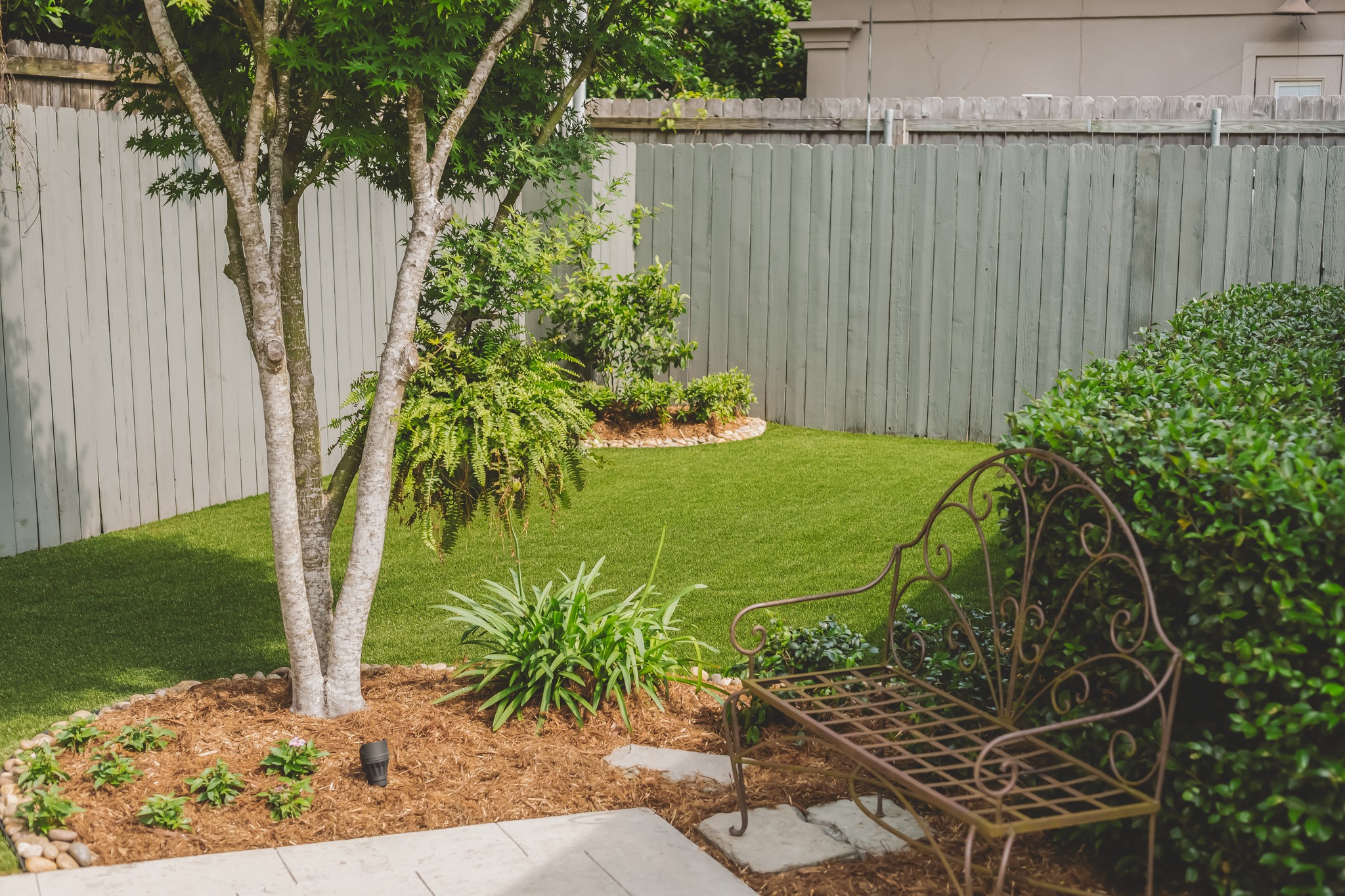 That fresh-cut look… without ever cutting it. 🙌
No mowing, No mud, No mess. Just a backyard that’s always ready to enjoy. 💚
▫️ ▫️ ▫️ ▫️ ▫️ ▫️ ▫️ ▫️ ▫️ ▫️
#thegardengateslandscapecompany #landscape #residential #grasstex #residentiallandscape #neworleanslandscapes #pavers #thegardengateslandscapecompany #neworleans #metairielandscapes #design #iheartnola #artificialturf #turf #planning #installation #landscapeinstallation
