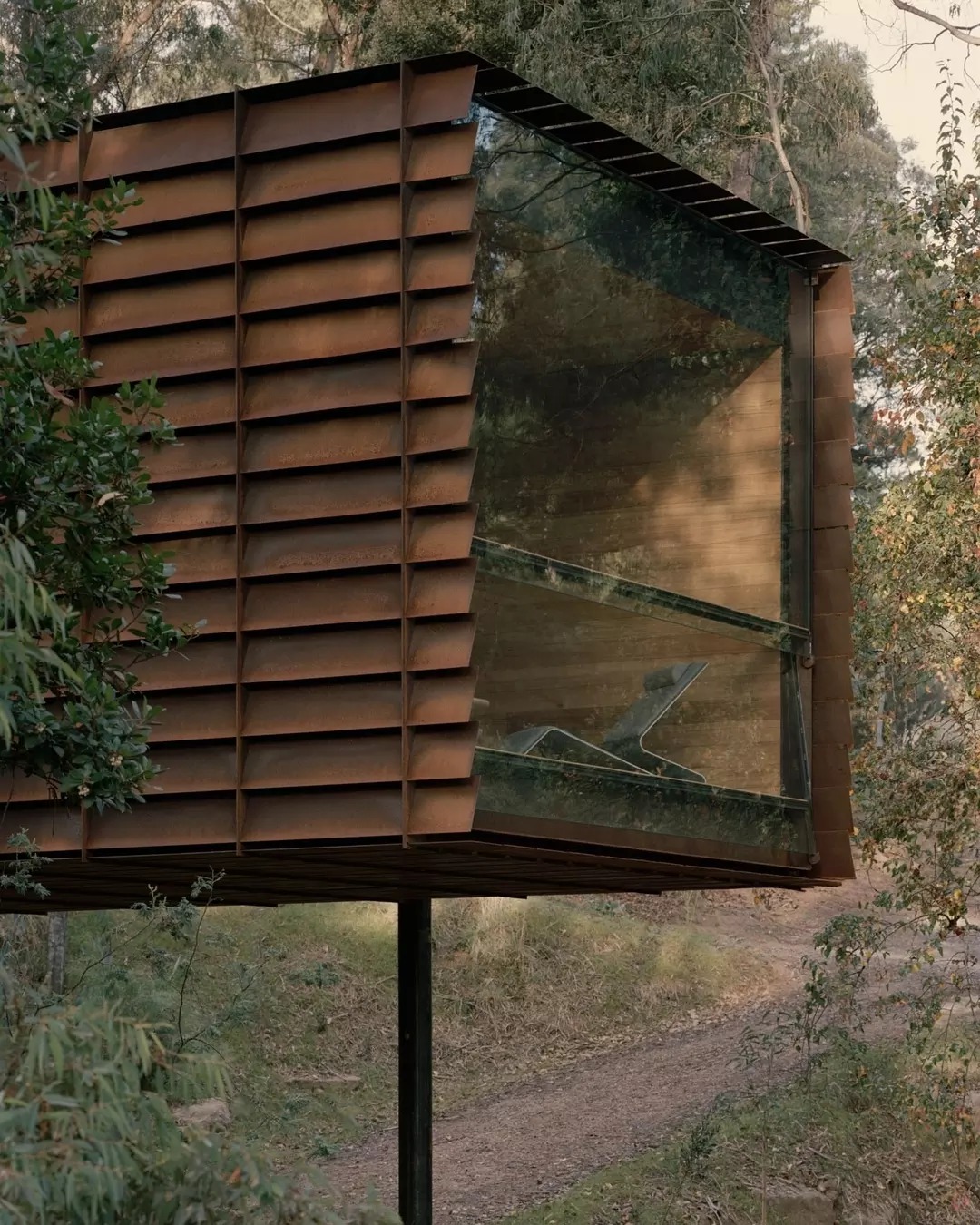 Inspiration- Architecture
Architecture by @robbiejwalker.
📸 Photography by @tashatylee.
.
.
.
.
.
Les inspirations qui nous émerveillent:
#johnpawson #miesvanderrohe #richardneutra #peterzumthor #marcelbreuer
#airesmateus #linabobardi #lecorbusier #louiskahn #alvarosiza
#minimalarchitecture #modernarchitecture #modernism #modernistarchitecture
#brutalism #contemporaryarchitecture #minimalistdesign
#architecturalphotography #designinspiration
#architecture #instaarchitecture #archilovers
#architecturefrance #architectureparis