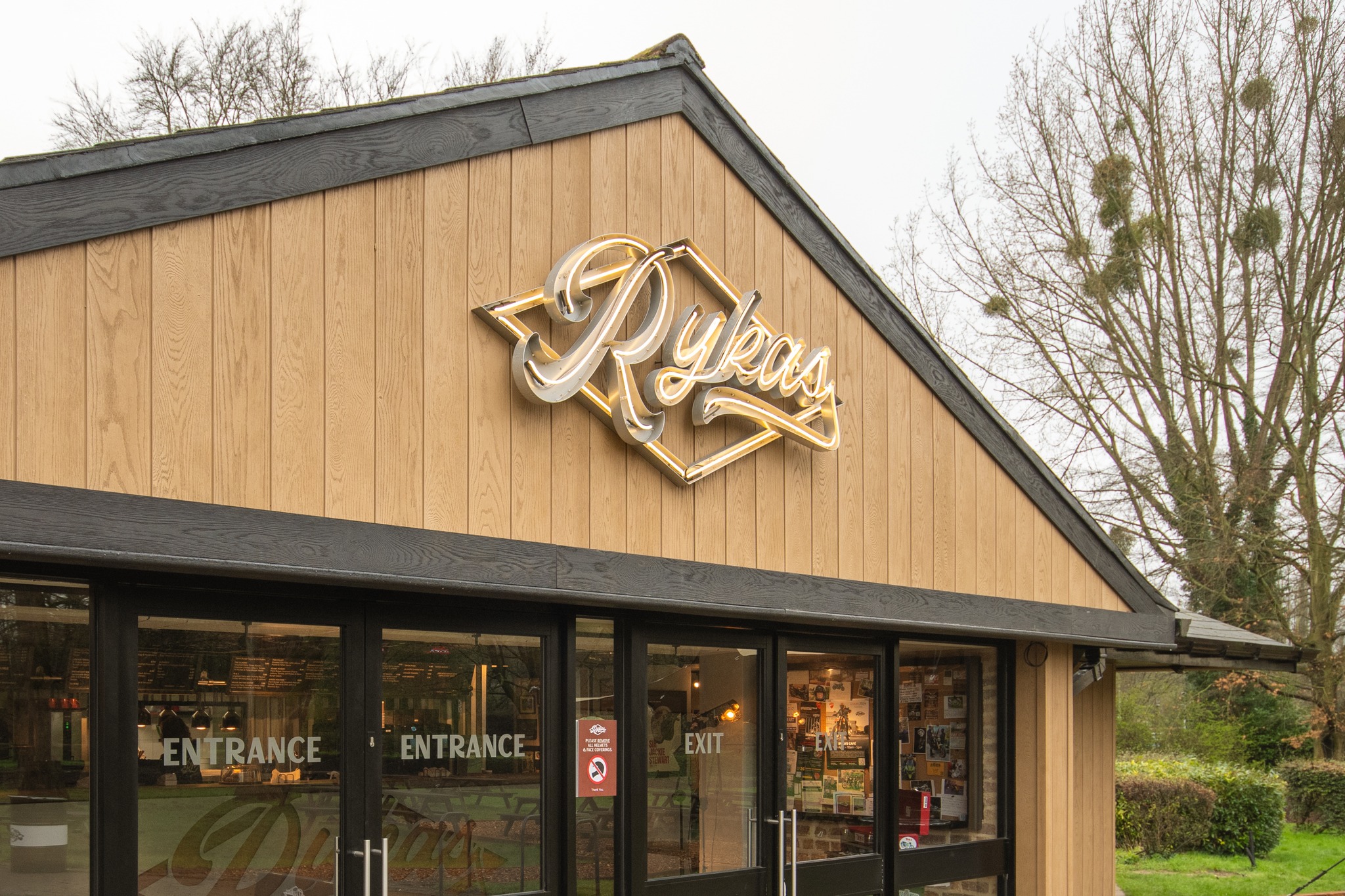 Somethings coming far & wide... how far could you take Rykas?
Stay tuned.. More info soon. 👀🏍🌍
#rykas #rykasboxhill #rykasfarandwide #dorking #challenge