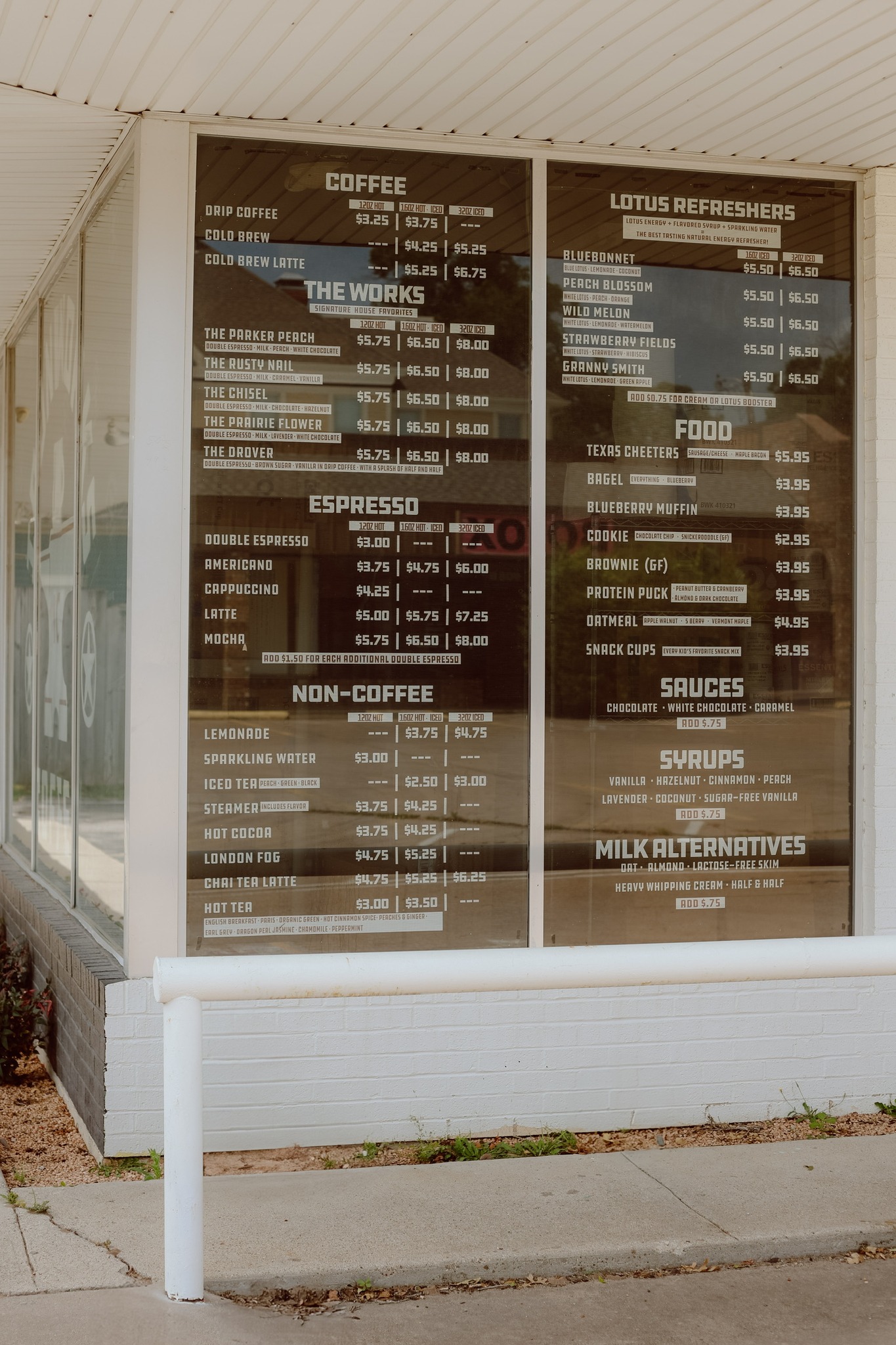 Running late? We got you.
The Main Street Drive-Thru was built for:
✔️ School drop-offs
✔️ Job site mornings
✔️ “I overslept but still need to function” days
Same quality beans. Same Ironworks vibe. Just a little faster.
Pull up. We’ll have it ready. ☕️