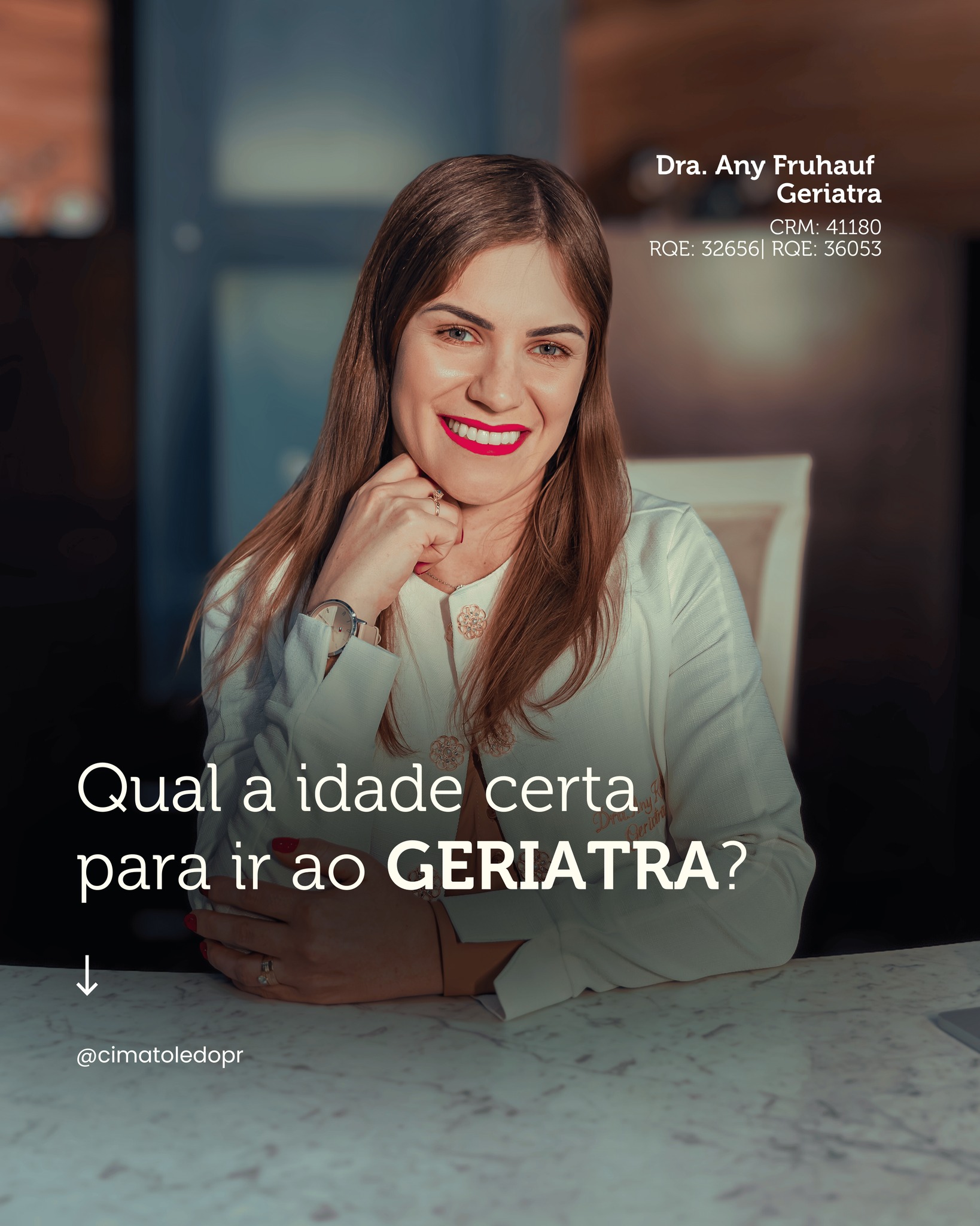 Muita gente ainda acha que geriatra é médico para quem já passou dos 70 anos.
Mas eu sempre explico: o envelhecimento não começa aos 70.
Ele começa muito antes.
Aos poucos, o corpo vai mudando.
A memória pode ficar um pouco mais lenta.
A força diminui.
O equilíbrio já não é o mesmo.
As doenças crônicas começam a aparecer.
E é justamente nessa fase que o acompanhamento faz mais diferença.
Se você me pergunta qual é a idade certa para procurar um geriatra, eu costumo dizer: por volta dos 60 anos ou antes, se já existem doenças como pressão alta, diabetes, alterações de memória ou uso de vários medicamentos.
E para você, que é filho ou cuidador:
esperar uma queda, uma internação ou uma piora importante não é o melhor caminho.
Cuidar antes é o que preserva autonomia depois.
Envelhecer bem não é sorte.
É prevenção.
#cima #toledopr #geriatra #diabetes