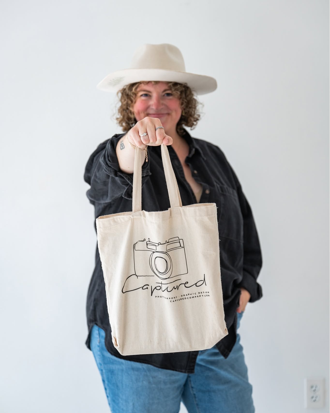 It's okay for your brand to evolve and grow. It's okay to admit that your brand doesn't feel like "you" anymore.
I did.
A few years ago, I looked at my logo and my website and thought.. "this isn't me at all." I had created a brand that I thought others wanted to see, but not one that spoke to me. Rebranding Captured was the best decision I had made. Now everything from my logo to my color palette, and even the language on my website speaks directly to what it is like to work with me.
It's okay to ask for help in creating a brand that clearly represents your business, your voice, and your personality.
Good news for you? I'd love to help.