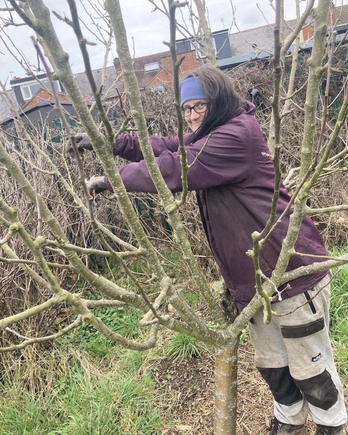 Pruning in #NewlandsRun in #Stirchley with wonderful people, keeping our orchard in top condition. We have plenty of #pruning workshops this month if you'd like to join us!