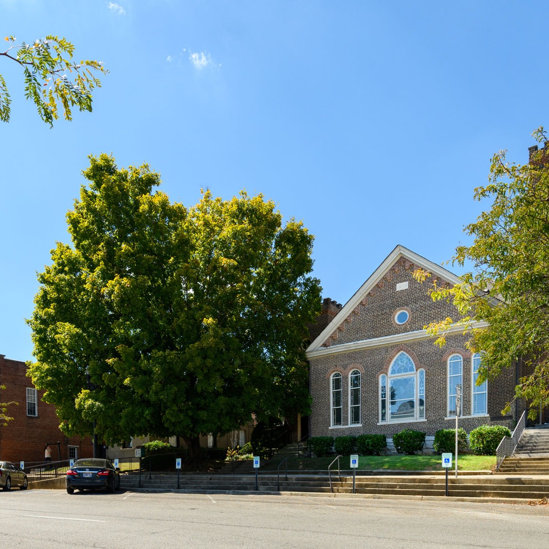 A few snapshots of beautiful downtown Lewisburg 🤩📸
📍Lewisburg, TN
📸: Karen Fox Photography
#VisitMarshallTN